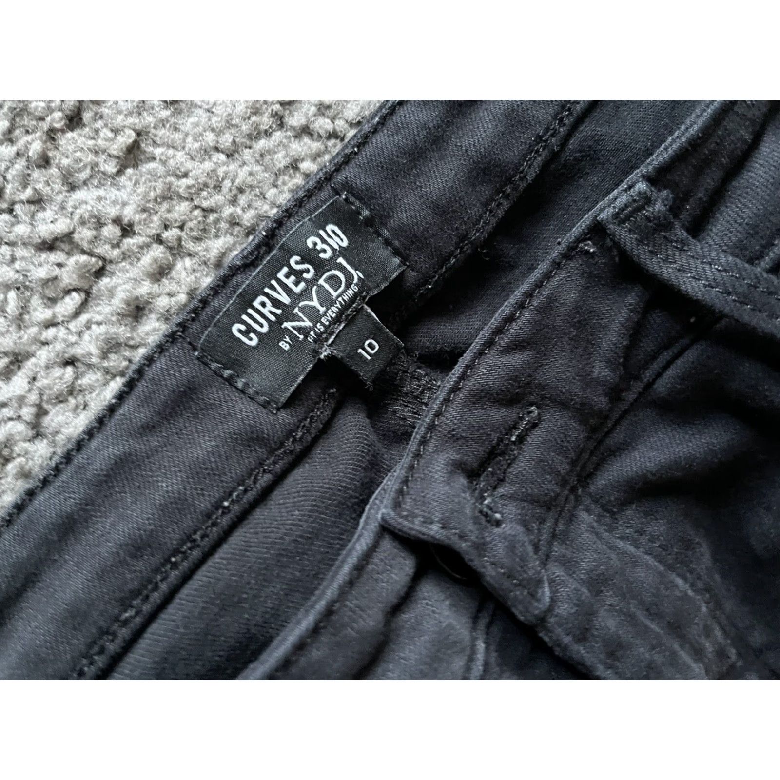 NYDJ NYDJ Jeans Women's Black Legging Skinny Sz 10 Curves 360 High Rise Denim Slim Pockets Inseam 27 in Regular Size Type Size 32" / US 10 / IT 46 - 3 Thumbnail