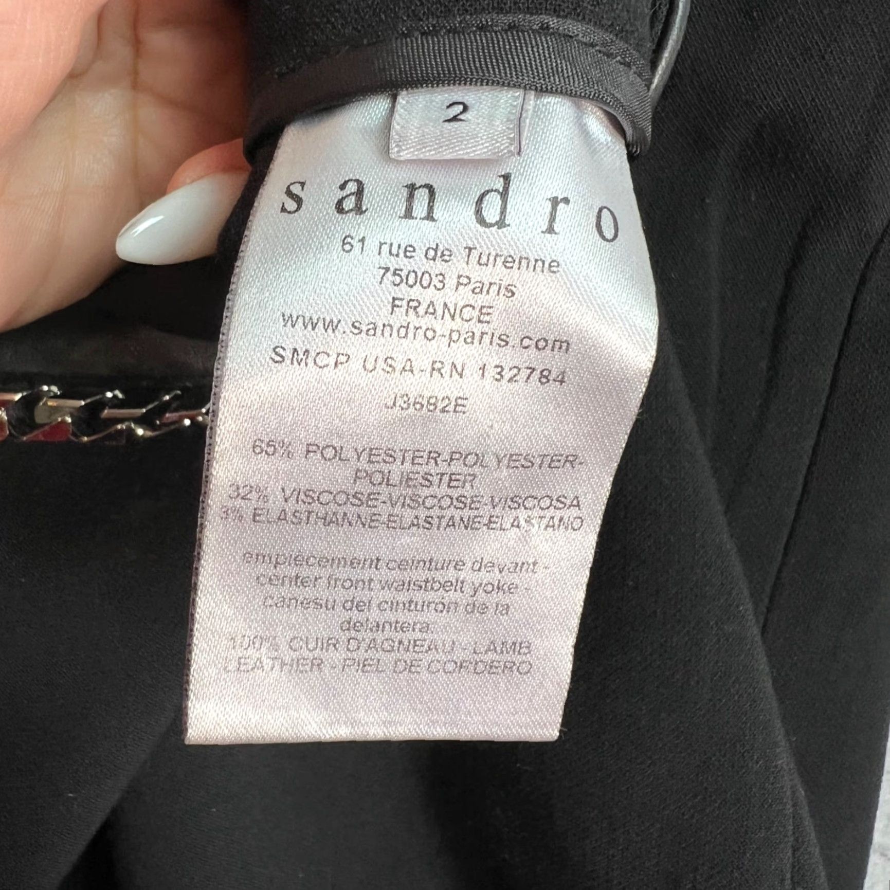 Sandro Sandro Paris Black Mini Skirt With Chain Detail Leather Accent Size 2 Skirt Womens 2 Black Mini Chain Sandro Paris Leather Accent Skirt 2 Womens Size 26" / US 2 / IT 38 - 4 Thumbnail