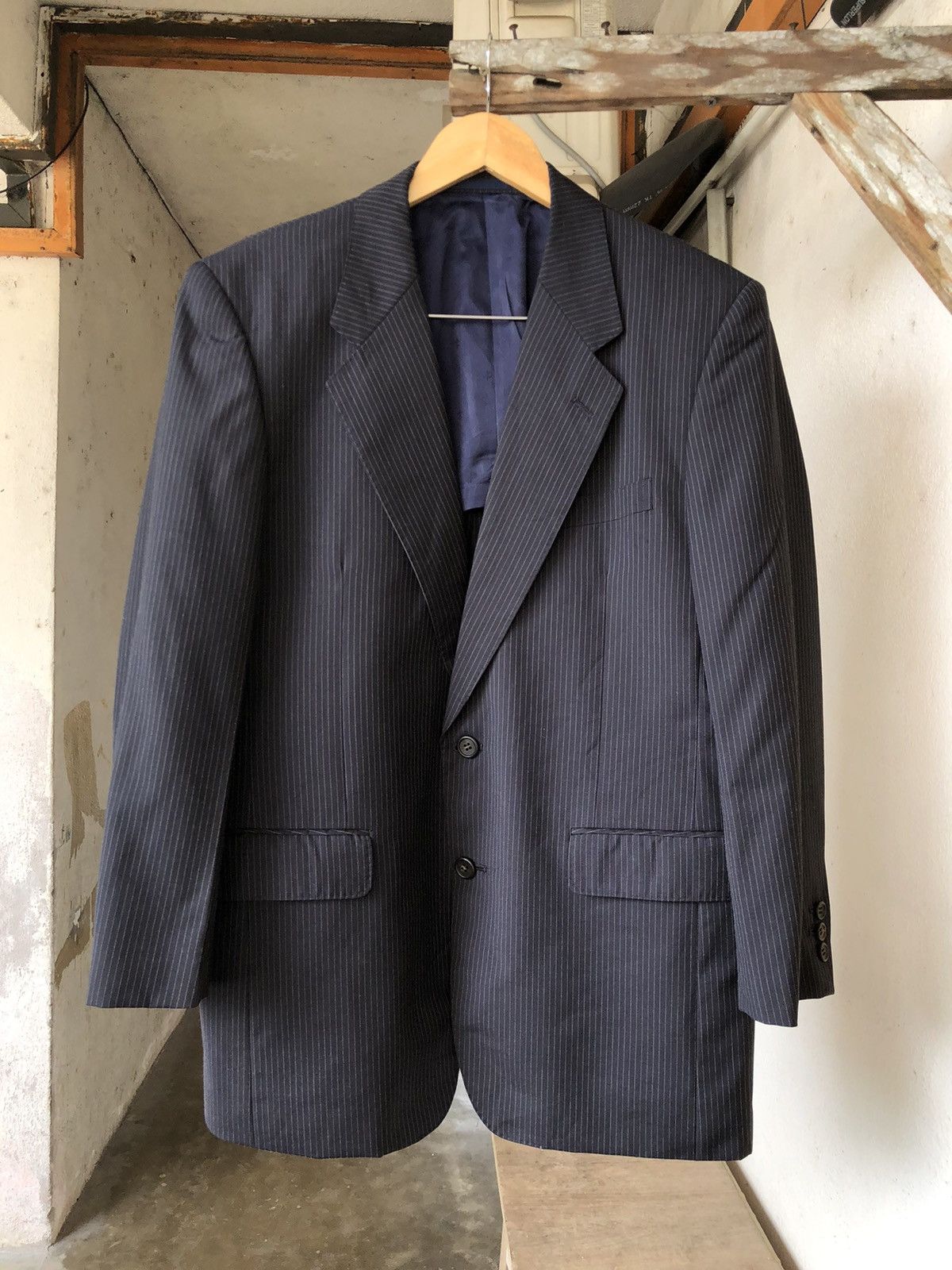 Yves Saint Laurent Yves Saint Laurent Strip Single Breasted Blazer Size US L / EU 52-54 / 3 - 1 Thumbnail