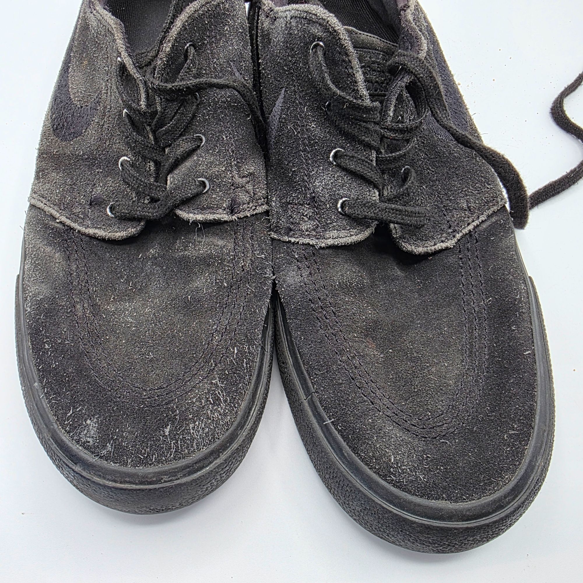 Nike Nike SB Zoom Stefan Janoski Mens Size 10 Triple Black Sneake Size US 10 / EU 43 - 10 Thumbnail