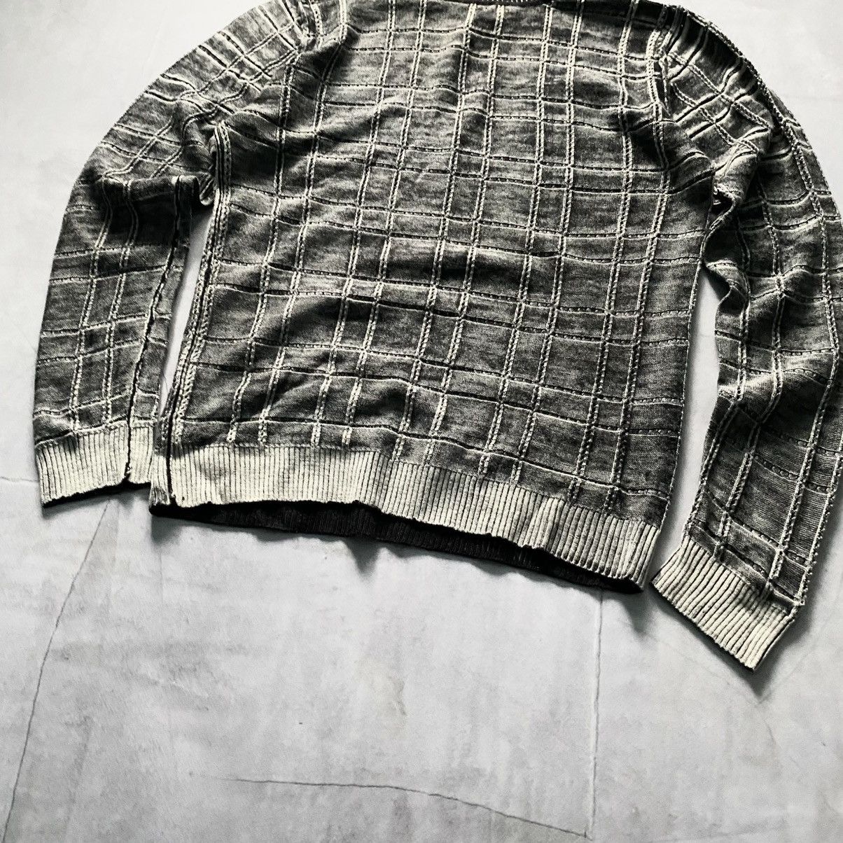Jean Paul Gaultier 00s Jean Paul Gaultier Painted Faded Long Sleeve Sweater Size US S / EU 44-46 / 1 - 7 Thumbnail