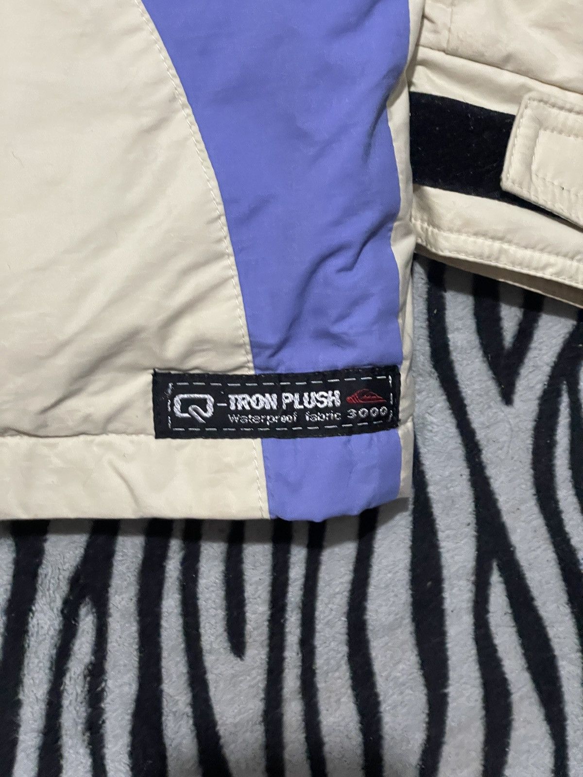 Quiksilver × Vintage Vintage Quiksilver Mens Snow Beige Jacket Grey Q-Tron Plush Size US XL / EU 56 / 4 - 15 Thumbnail