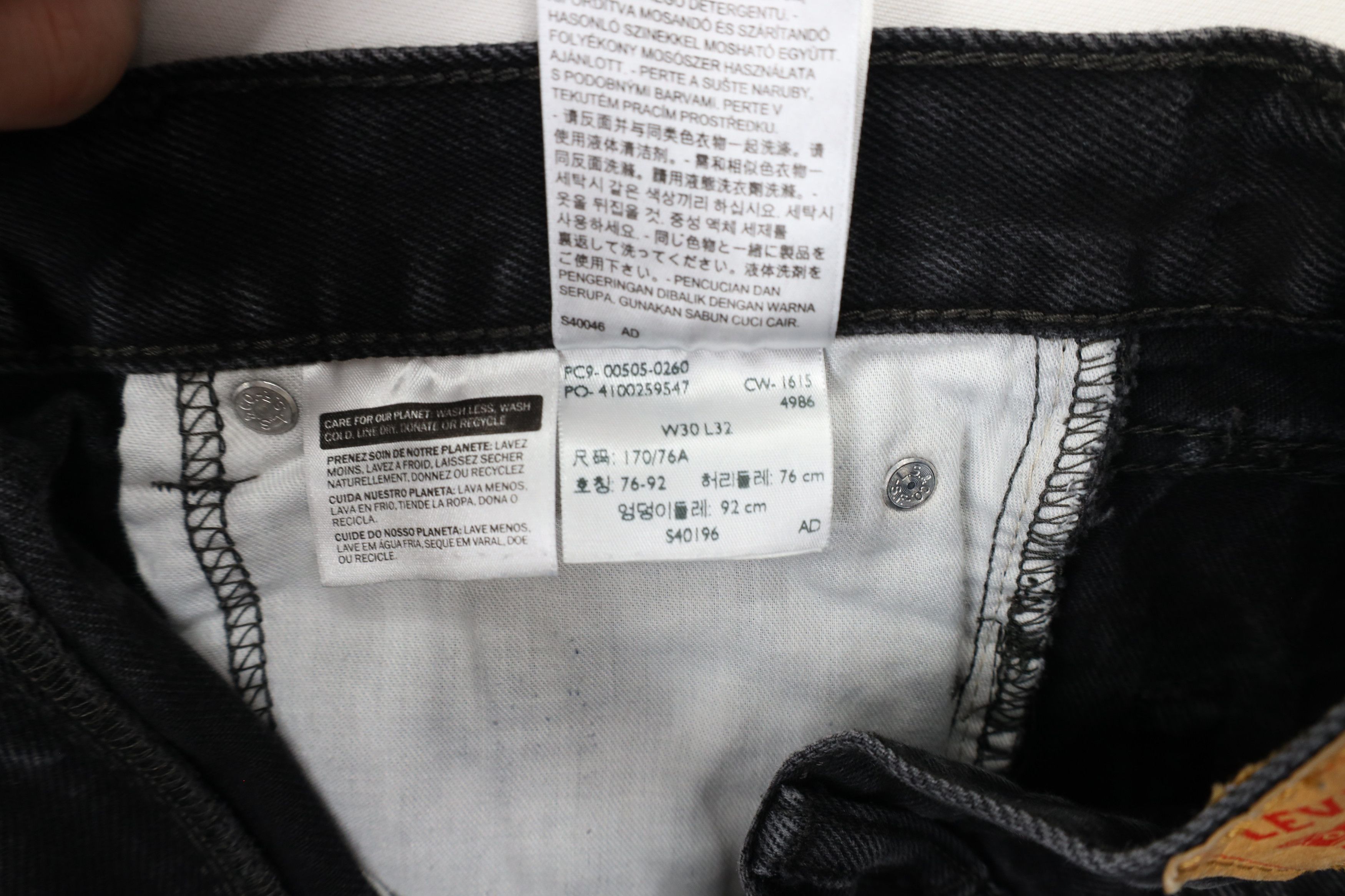 Levi's × Vintage Vintage Y2K Levis 505 Regular Fit Denim Jeans Black Cotton Size US 30 / EU 46 - 6 Thumbnail