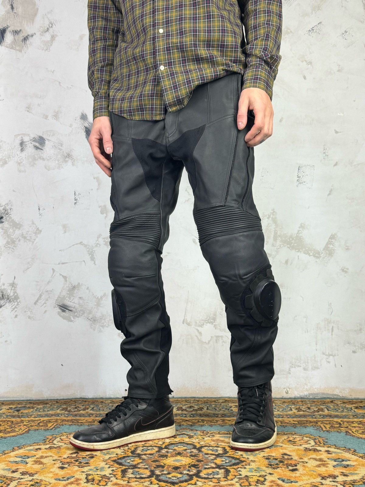 Vintage Lewis Leather Motorcycle Riding Pants Knee Armor 30 S - M Size US 30 / EU 46 - 7 Thumbnail