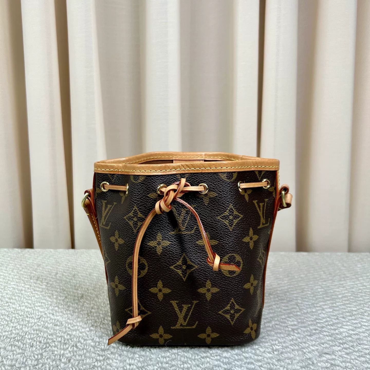 Louis Vuitton Pre-loved Bag Very good condition Size ONE SIZE - 1 Thumbnail
