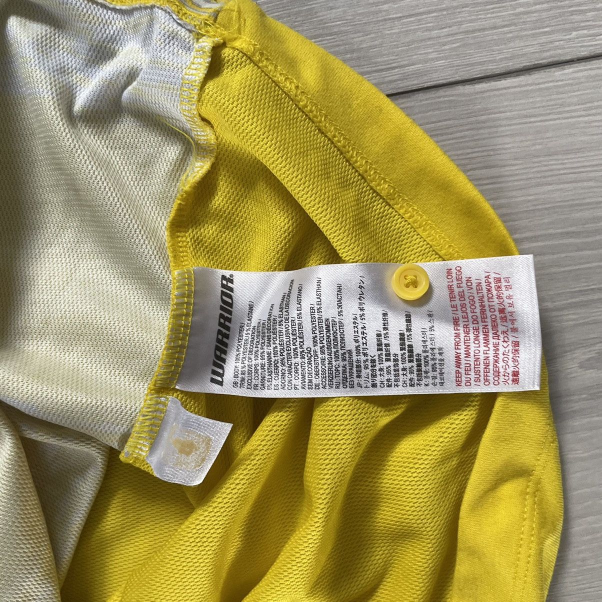 Warrior LIVERPOOL WARRIOR FOOTBALL HOME JERSEY YELLOW TEE SHIRT Size US XL / EU 56 / 4 - 4 Thumbnail