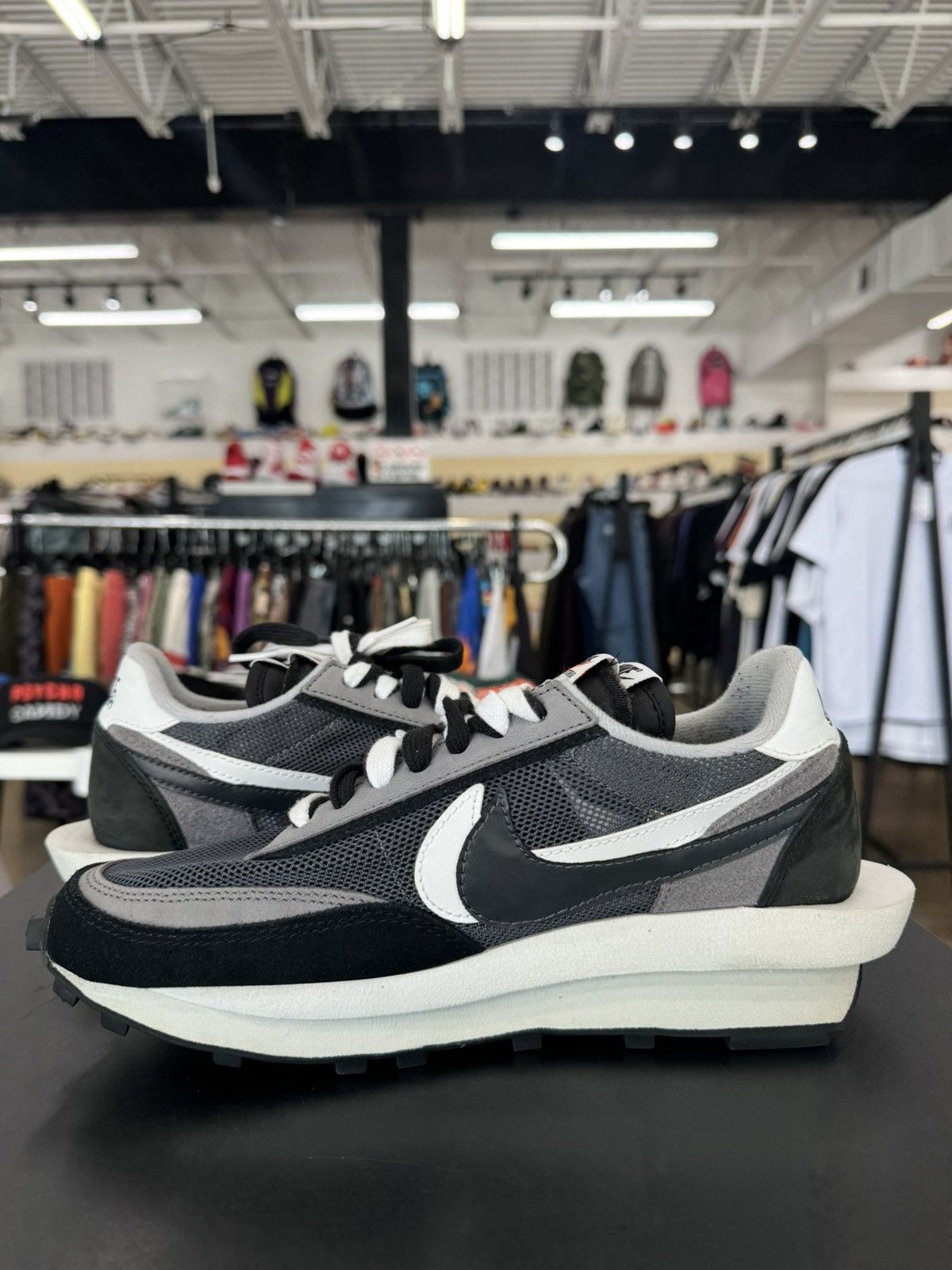 Nike × Travis Scott Nike LD Waffle x Sacai Black Sz. 6.5 Size US 6.5 / EU 39-40 - 3 Thumbnail