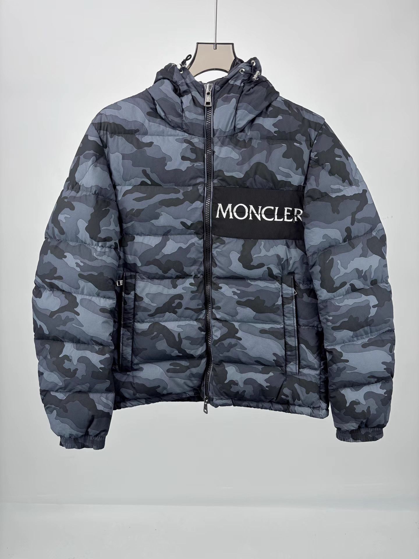 Moncler MONCLER AITON Camouflage Down Jacket Size US M / EU 48-50 / 2 - 1 Thumbnail