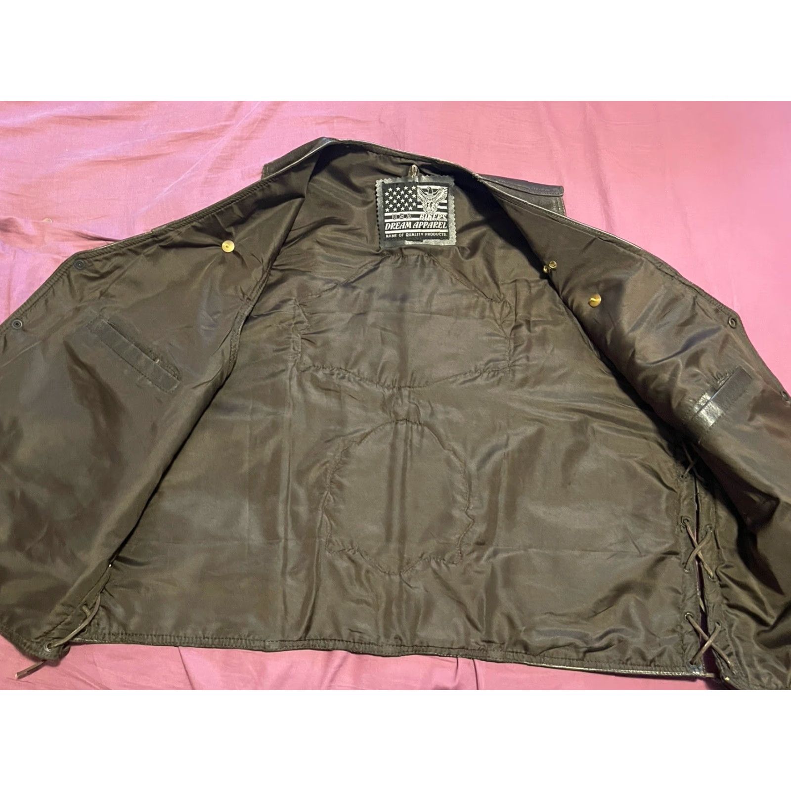 Vintage USA Bikers Dream Apparel Leather Vest Black Sz 56 Harley Davidson Patches Vintage DREAM Men Vest Size 56 Leather Black Pockets Size US XL / EU 56 / 4 - 6 Thumbnail
