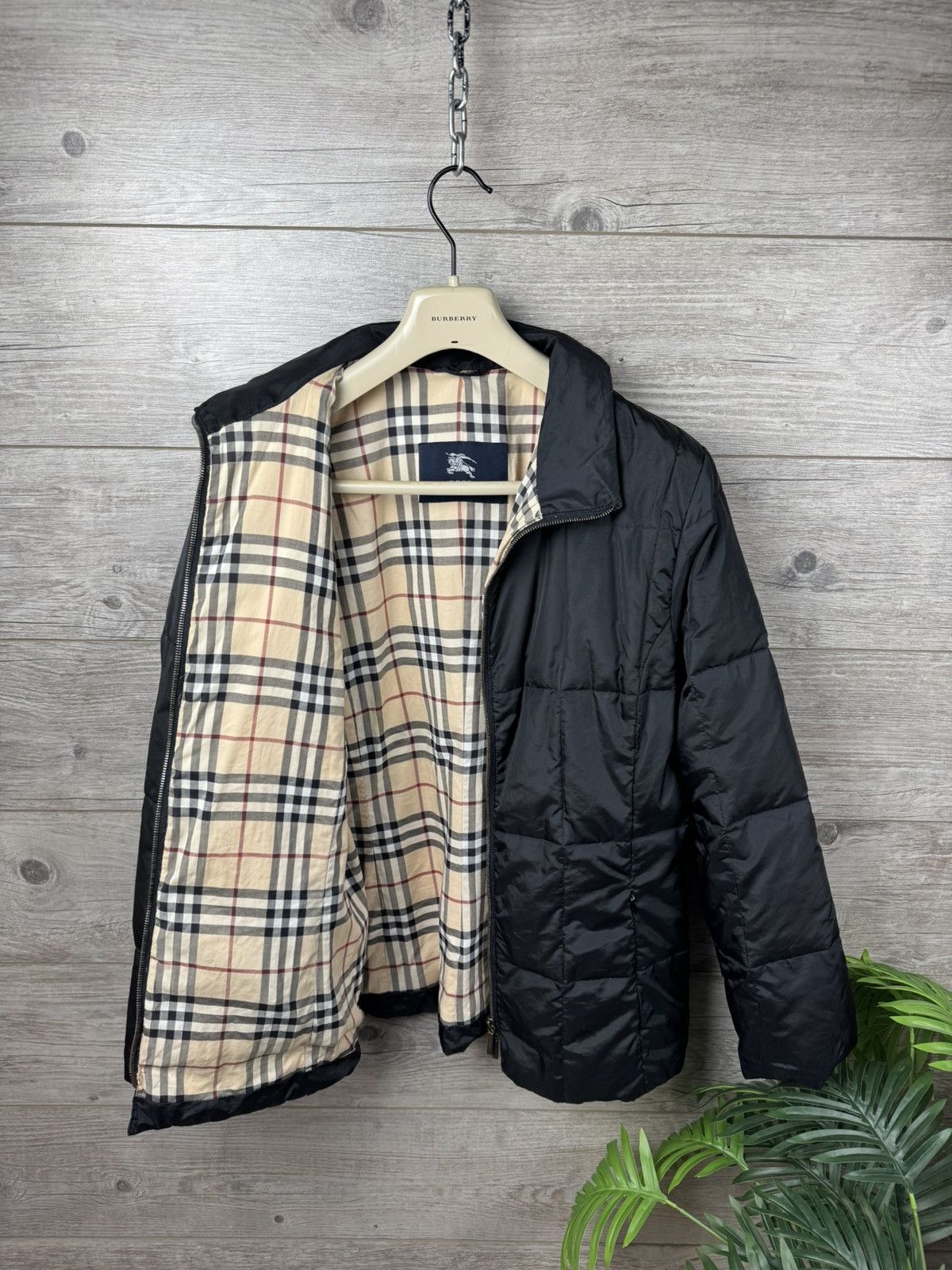 Burberry Burberry London Vintage Down Jacket Puffer size L Size L / US 10 / IT 46 - 1 Thumbnail