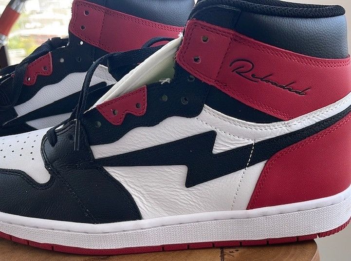 Other Reloaded Universe OMI Zeros Devin Wade Chicago Edition Size US 13 / EU 46 - 4 Thumbnail