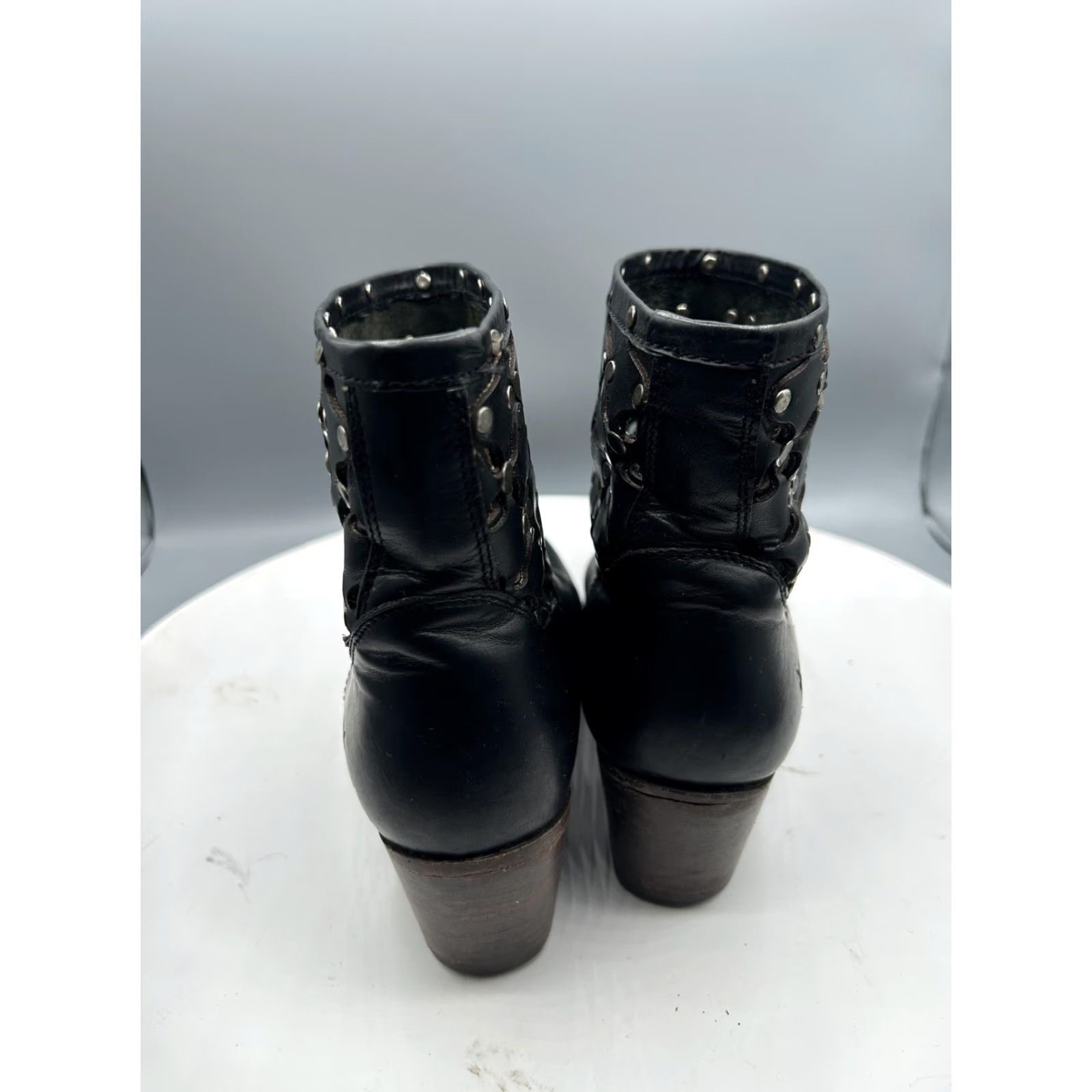 Frye Frye Boots Womens 7.5 B Black Studded Cutout Leather Ankle Booties Western Cad Leather Shaft Studded Block Heel Bootie Women Medium Width Black Size US 8 / IT 38 - 3 Thumbnail