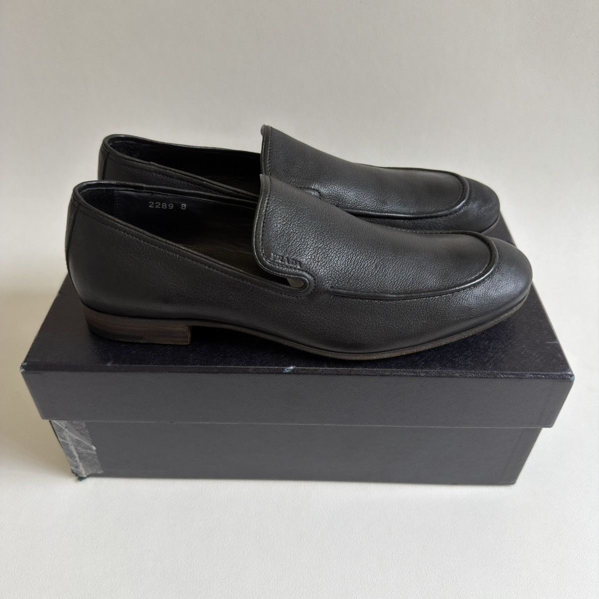 Prada Mid 2000s Black Leather Loafers Size US 9 / EU 42 - 20 Thumbnail