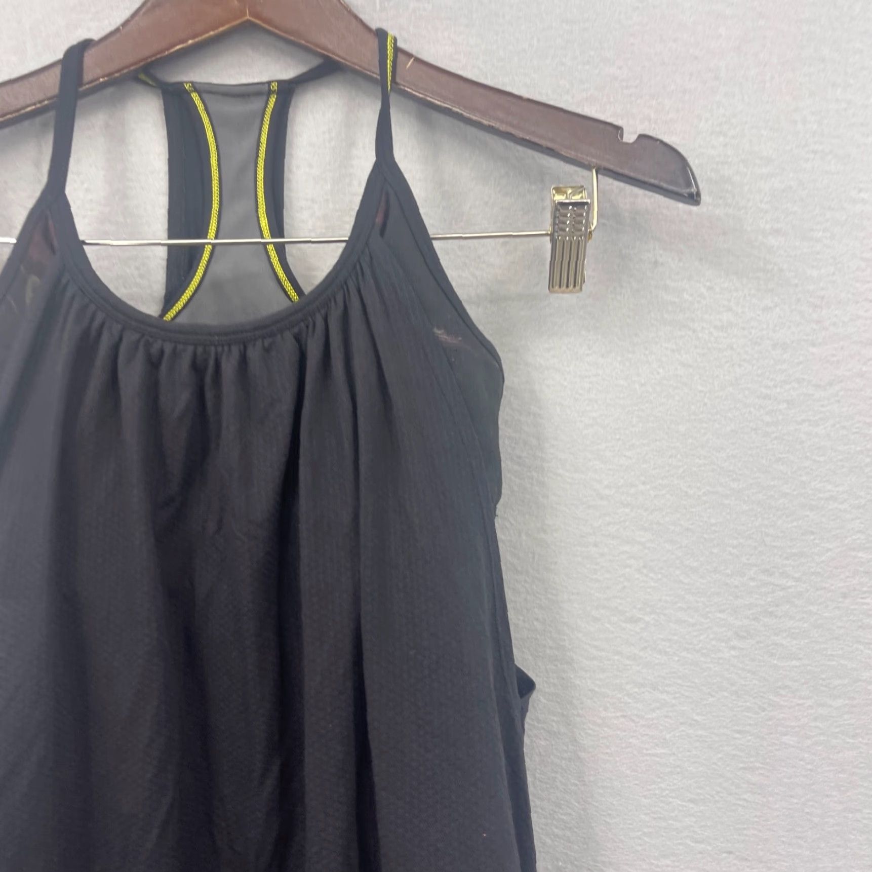 Lululemon Lululemon Double Dutch Tank Top Womens S Racerback Studio Running Yoga Black Built-In Bra Size S / US 4 / IT 40 - 6 Thumbnail