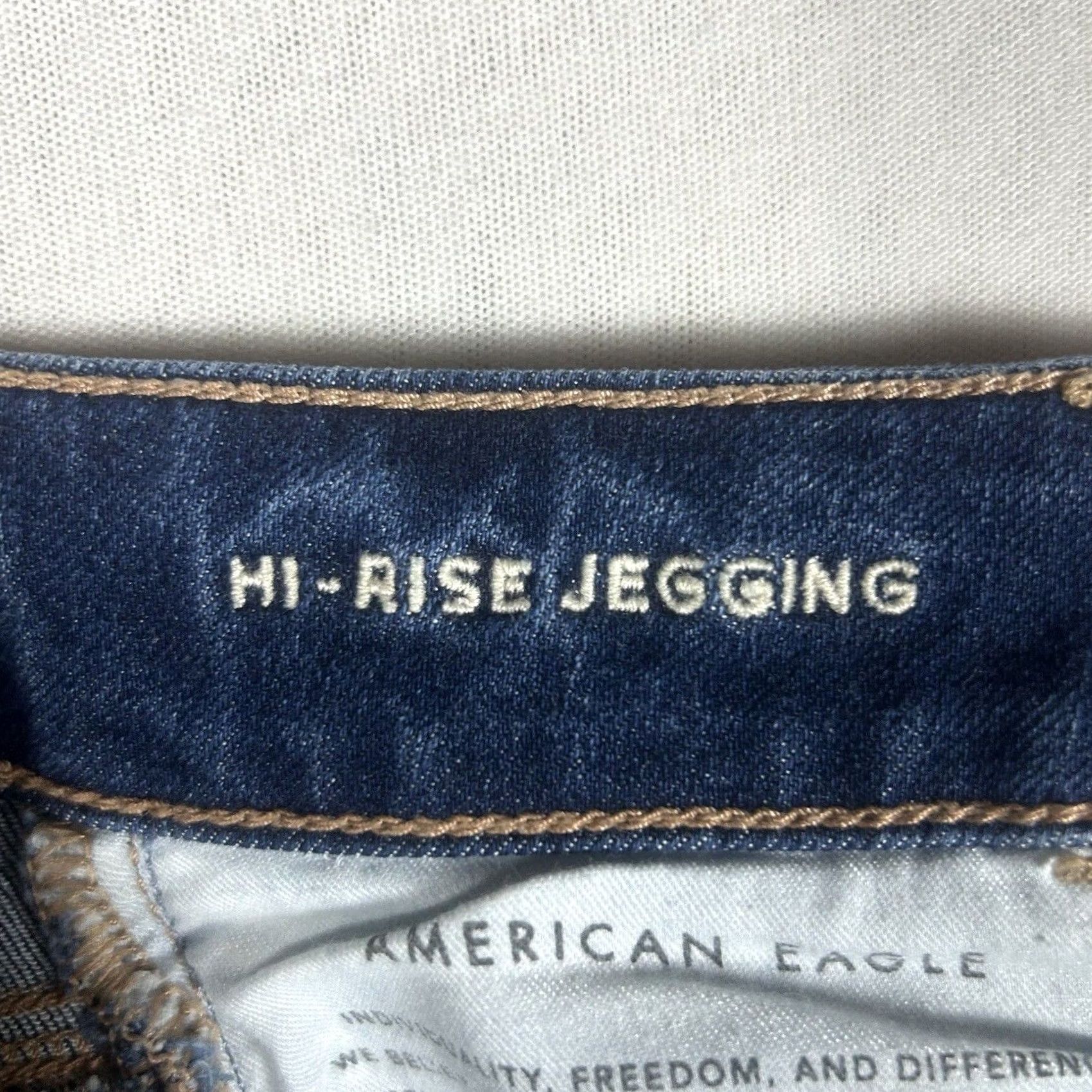 American Eagle Outfitters VINTAGE? No. American Eagle The Dream Jean Hi- Rise Jegging Jeans Size 0 Raw Hem Stretch AEO Size 25" / US 0 / IT 36 - 4 Thumbnail
