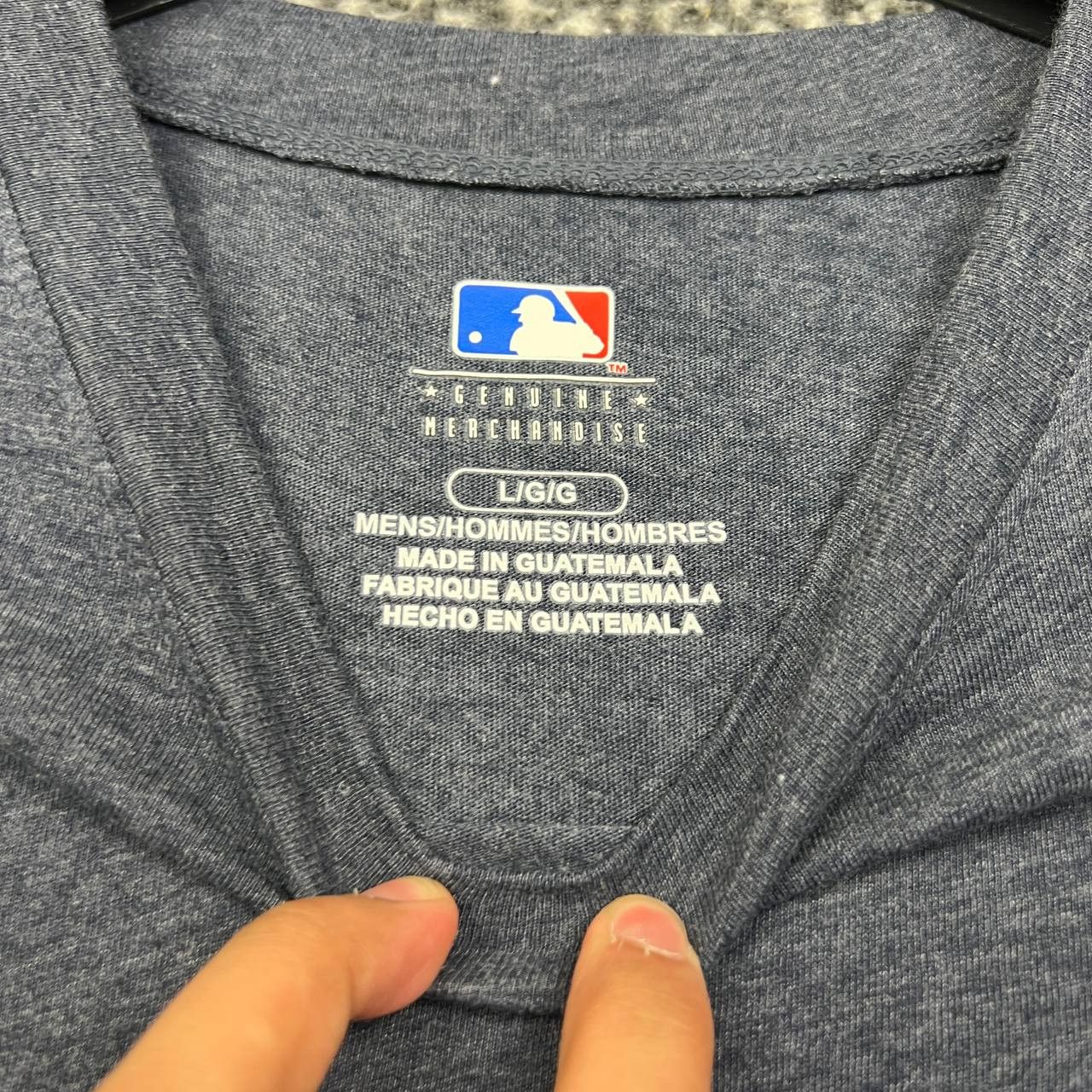 MLB Cleveland Indians Guardians Shirt Men Large MLB New L Size US L / EU 52-54 / 3 - 5 Thumbnail