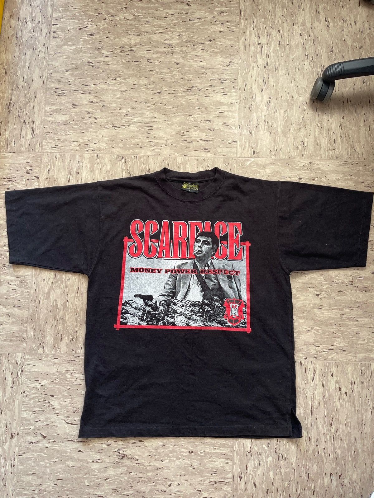 Vintage Vintage Scarface Tony Montana Big Logo Graphic T Shirt Size US L / EU 52-54 / 3 - 1 Thumbnail