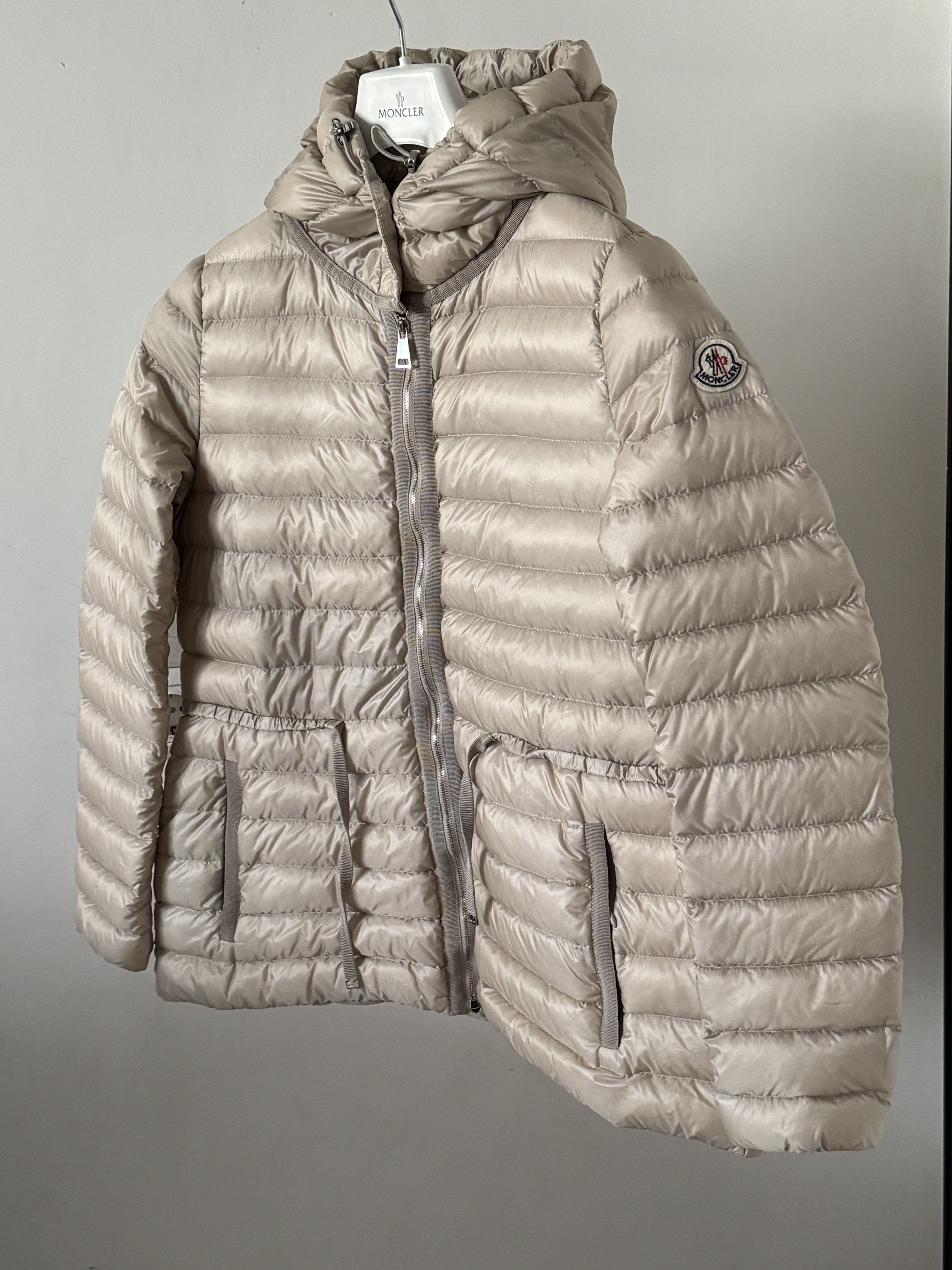 Moncler moncler raie puffer hooded jacket Size M / US 6-8 / IT 42-44 - 1 Thumbnail