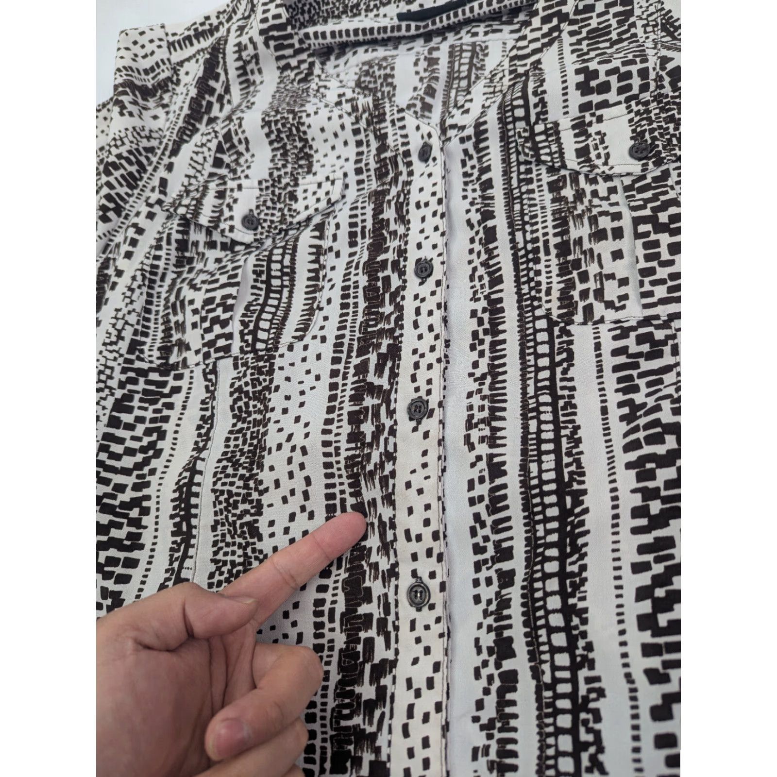 Vintage Maggie Barnes Shirt 1X Brown V Neck Button Front Patterned Tunic Short Sleeve Women Plus Size XL / US 12-14 / IT 48-50 - 2 Thumbnail