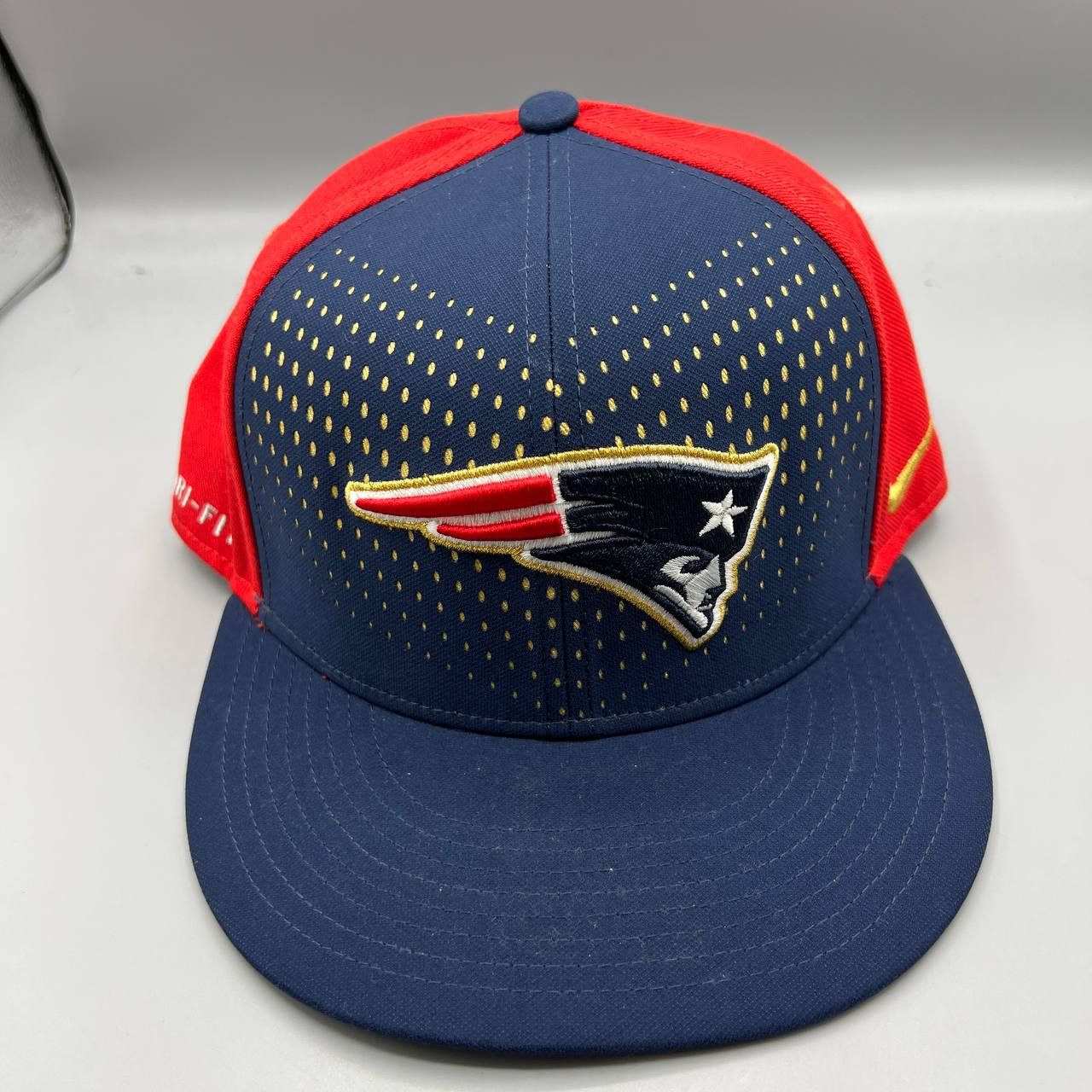 Nike New England Patriots Dri-Fit Hat Men Nike True Snap Back Cap Size ONE SIZE - 1 Thumbnail
