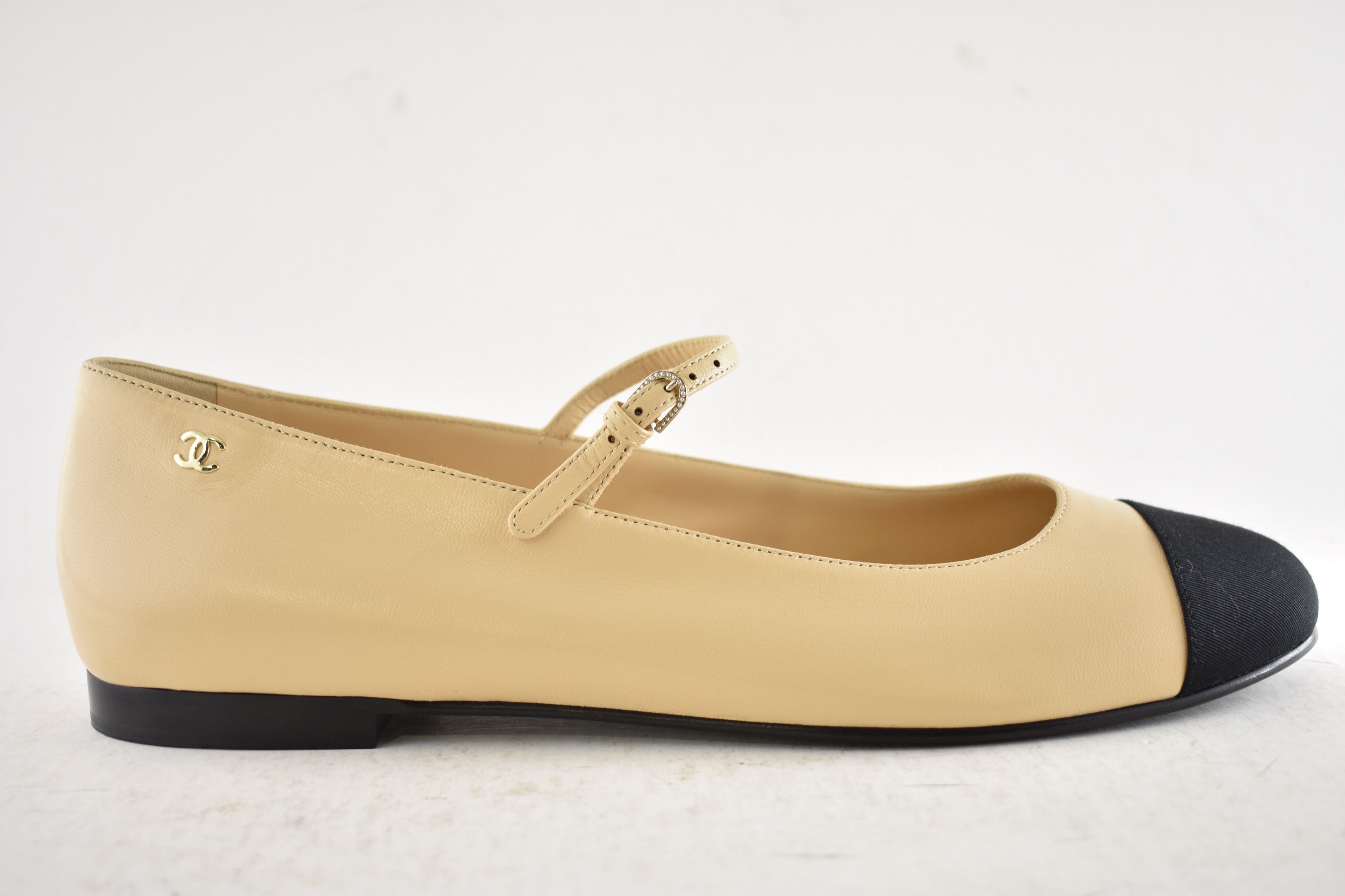 Chanel Chanel 24A CC Logo Mary Jane Ballerina Ballet Flat 42 Size US 12 / IT 42 - 2 Thumbnail