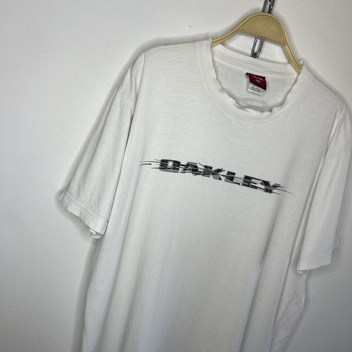 Oakley ☠️ OAKLEY 00s Big Central Logo Vintage T Shirt Software Size US XL / EU 56 / 4 - 3 Thumbnail