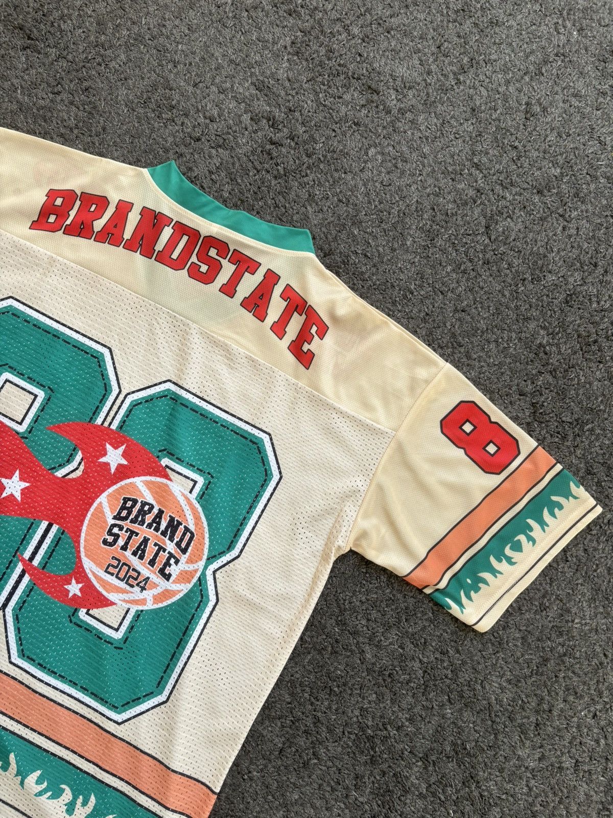 Japanese Brand Vintage oversize basketball 80 football cream green jersey Size US M / EU 48-50 / 2 - 13 Thumbnail