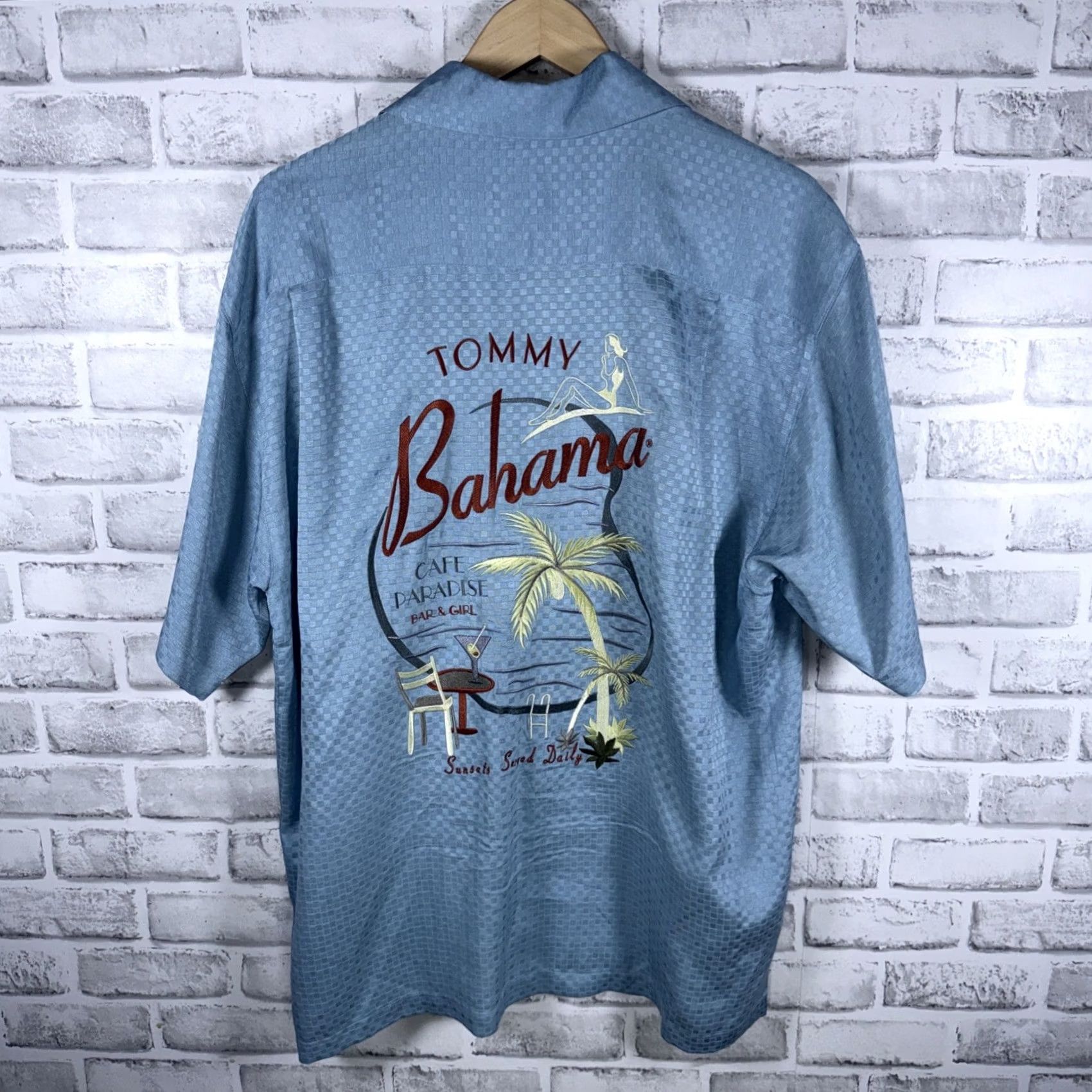 Tommy Bahama VINTAGE Tommy Bahama Blue Embroidered Hawaiian Shirt Mens Size M Size US M / EU 48-50 / 2 - 2 Thumbnail
