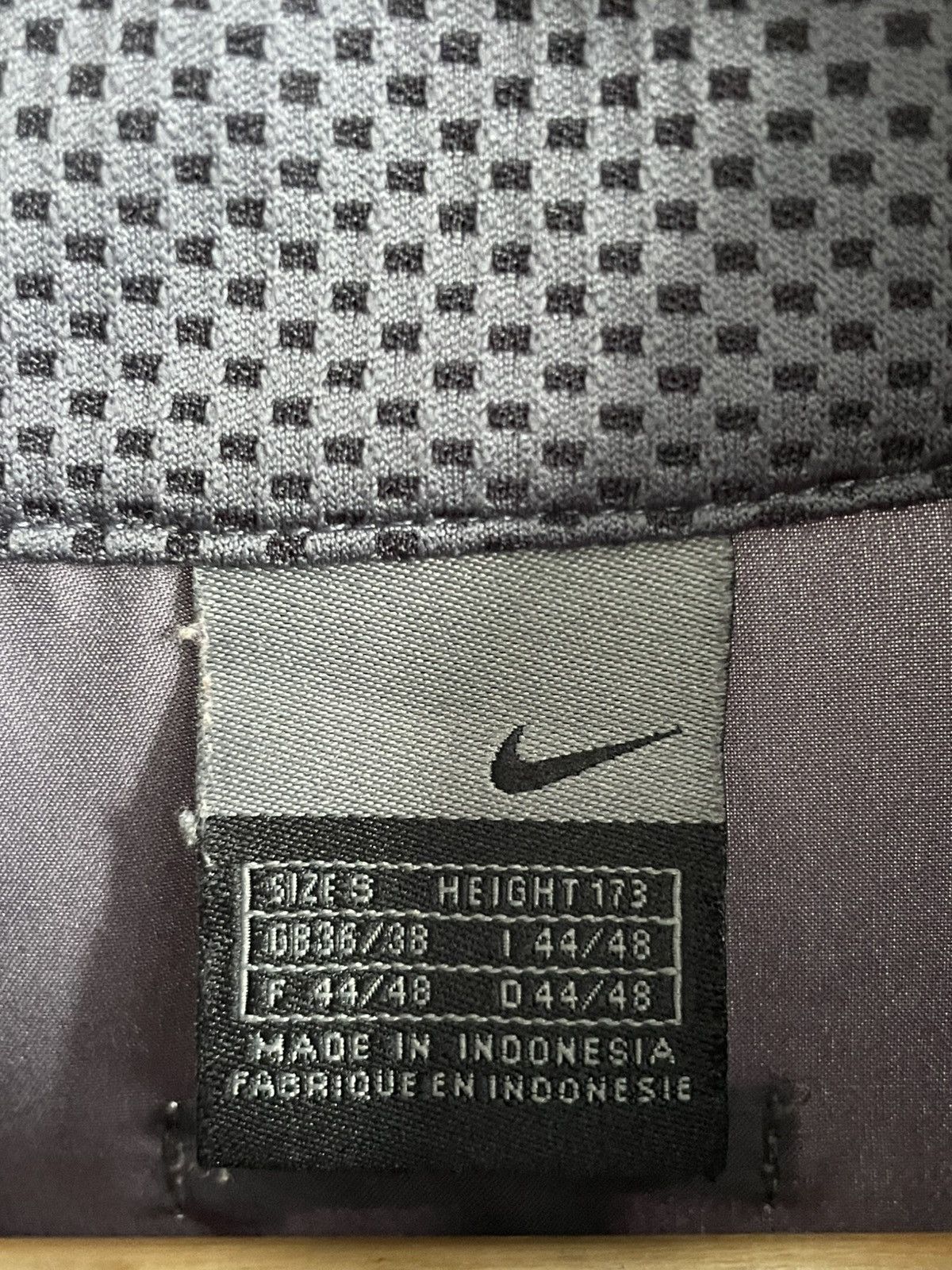 Nike Vintage 00’s Nike Y2K Gray Track Jacket Swoosh RARE Size US S / EU 44-46 / 1 - 6 Thumbnail