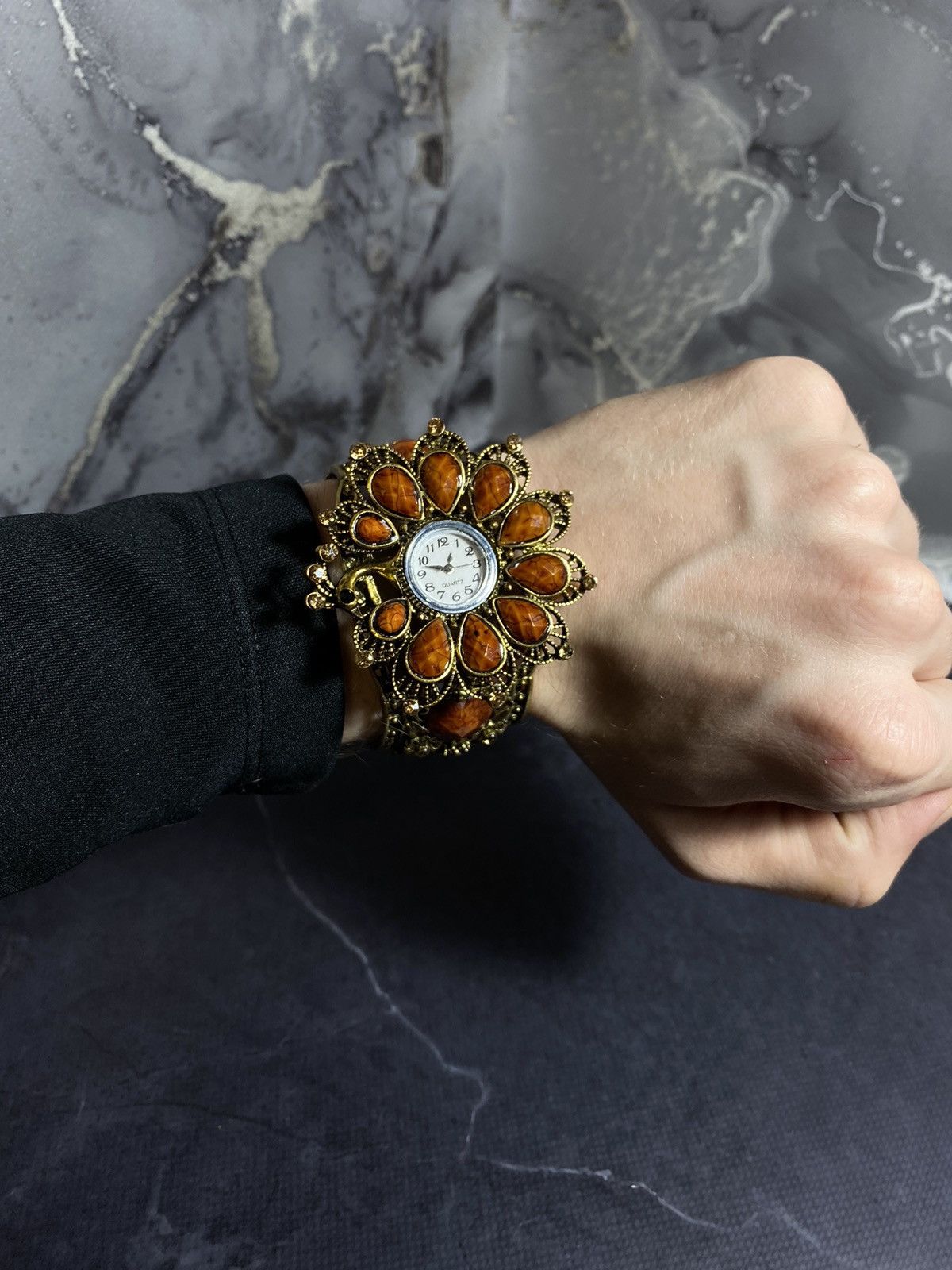 Japanese Brand Vintage Statement Bracelet Watch - Unique Jewelry Piece Size ONE SIZE - 1 Thumbnail
