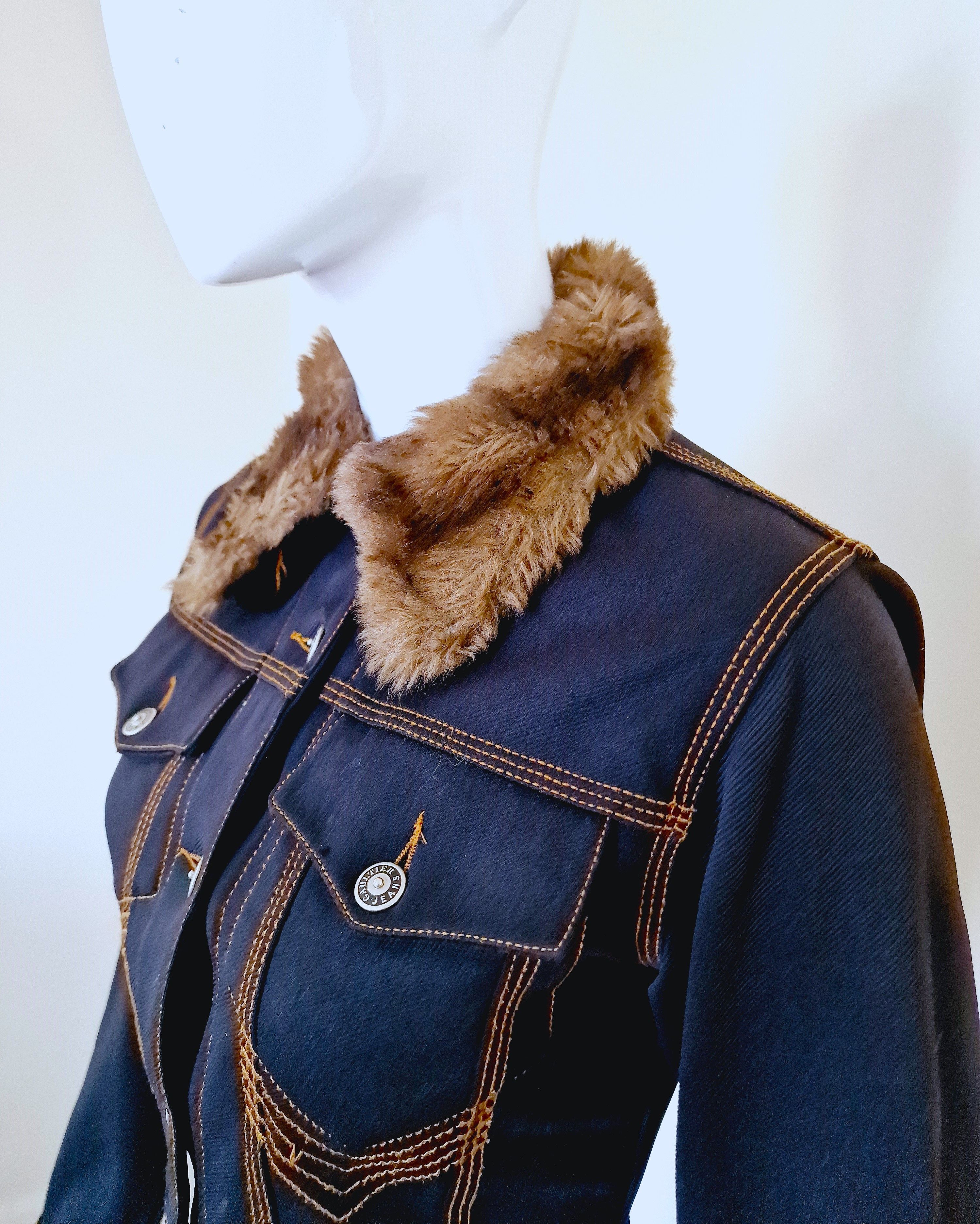 Jean Paul Gaultier Jean Paul Gaultier Denim Fake Fur Collar Crop Top Jacket Size S / US 4 / IT 40 - 7 Thumbnail