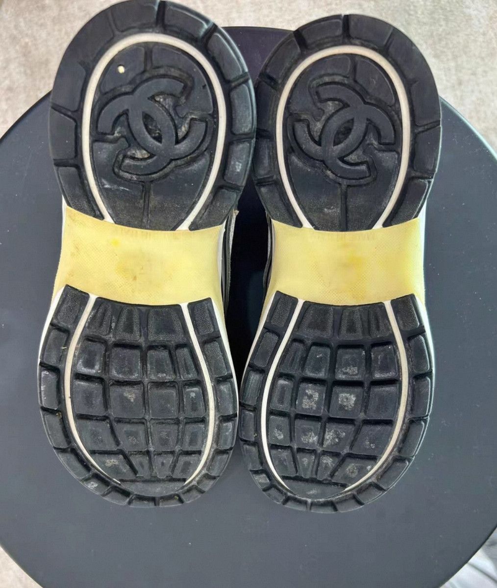Chanel Chanel Colour-blocked logo lace-thed casual sneakers Size US 6 / IT 36 - 7 Thumbnail