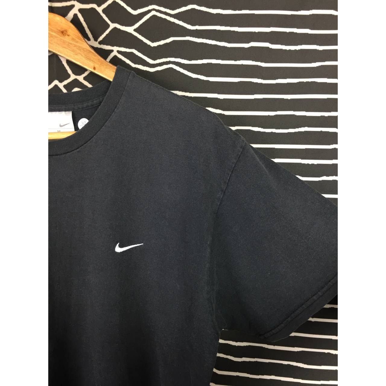 Nike × Vintage Vtg Y2K Nike Swoosh Embroidered Logo Tee Size M Size US M / EU 48-50 / 2 - 4 Thumbnail