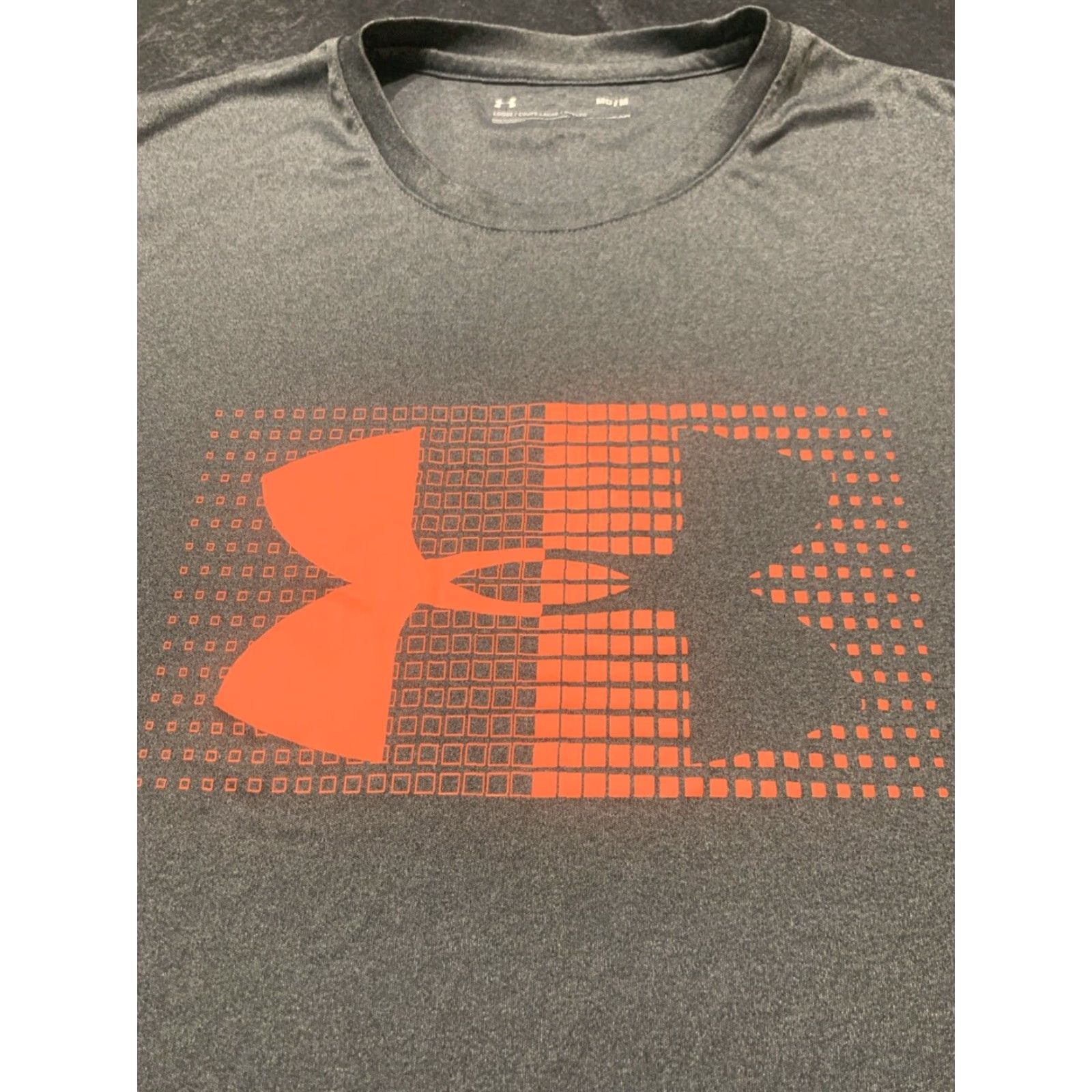 Under Armour VINTAGE Under Armour Mens T-Shirt Medium Gray Orange Activewear Casual Moisture Wicking Performance Basketball Running Gym Size US M / EU 48-50 / 2 - 3 Thumbnail