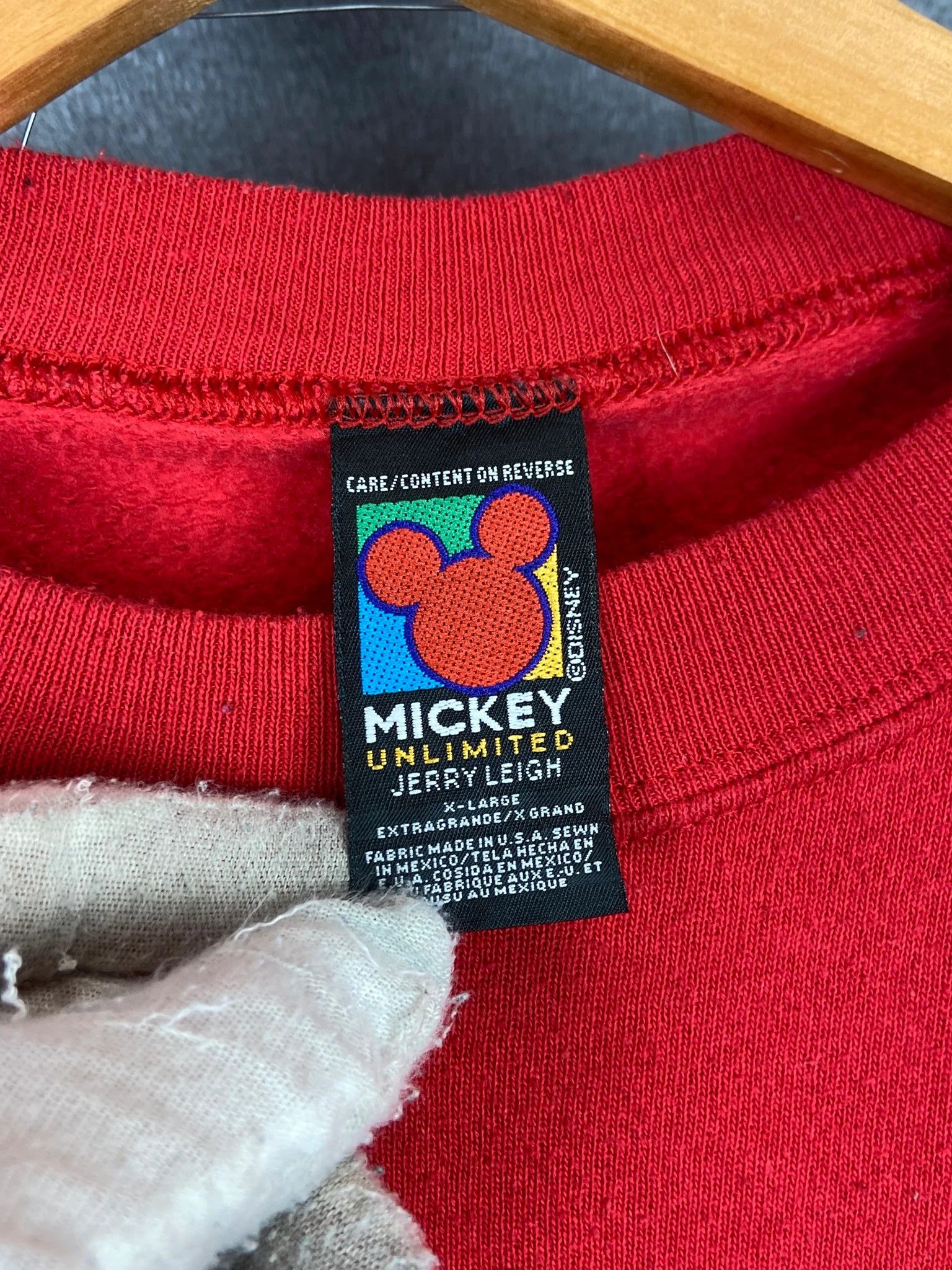 Mickey Mouse Crewneck Mickey Mouse red vintage Disney graphic XL Size US XL / EU 56 / 4 - 3 Thumbnail