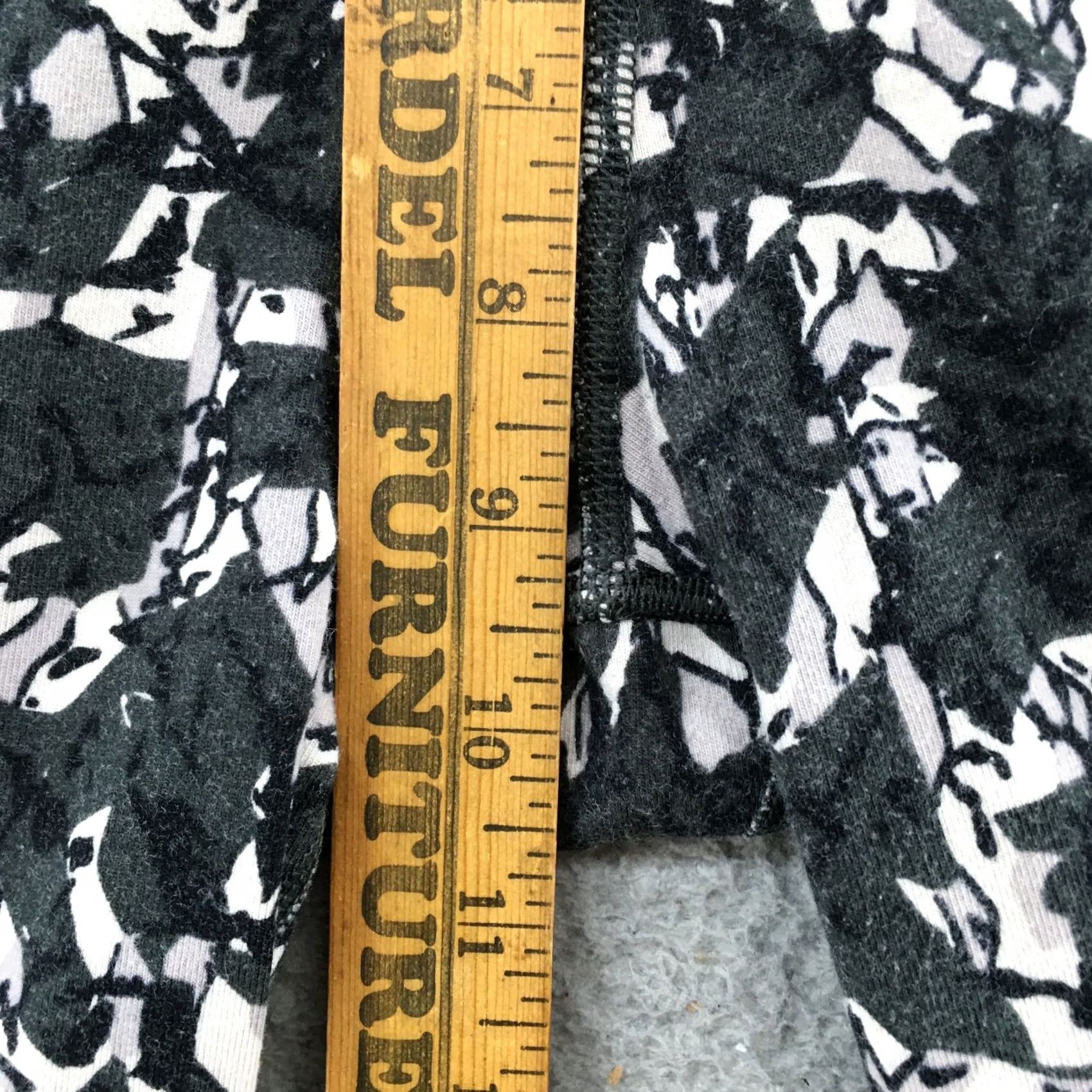 Nike Nike Skinny Leggings Pants Womens L Gray Camo Pull On Mid Rise 30x27.5 Nike Dri-FIT Leggings Womens L Camouflage Gray Pull On Activewear Pants Size 36" / US 14 / IT 50 - 5 Thumbnail