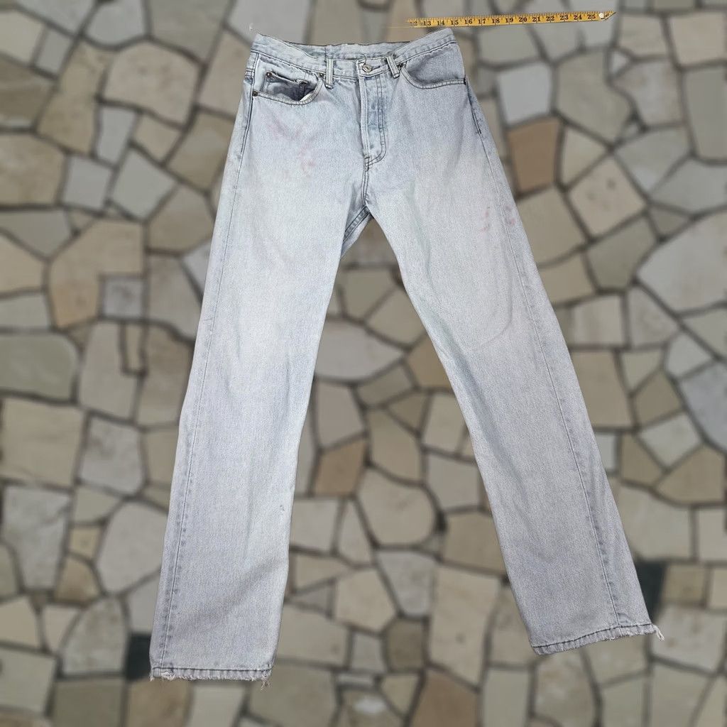 Levi's VINTAGE Levi's 501 Jeans Mens Light Wash Button Fly USA 28x31 Stains 90s Fits 31 Inseam Size US 31 - 1 Thumbnail
