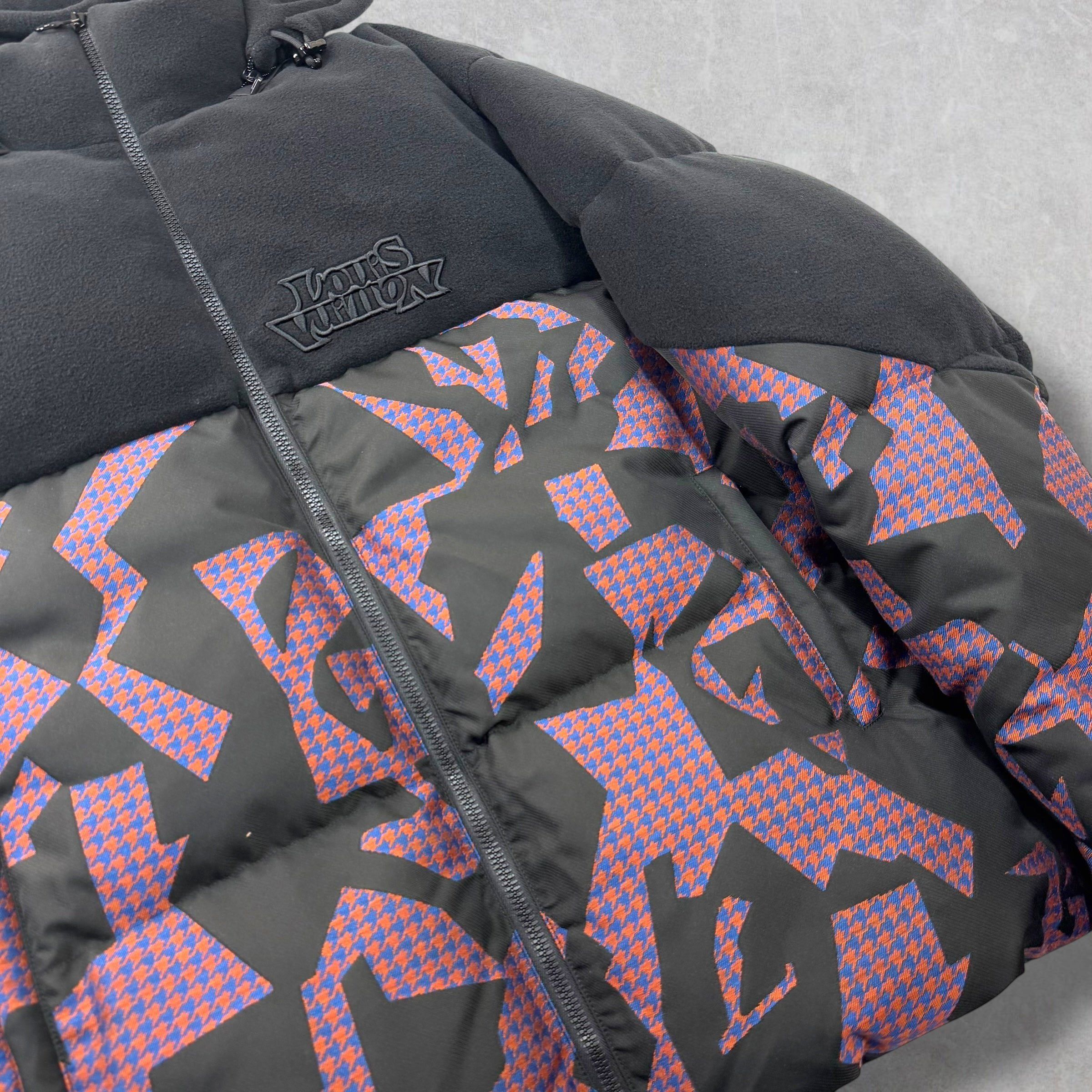 Louis Vuitton Louis Vuitton Bimaterial Hooded Down Jacket 56 (XXL) Size US XXL / EU 58 / 5 - 5 Thumbnail
