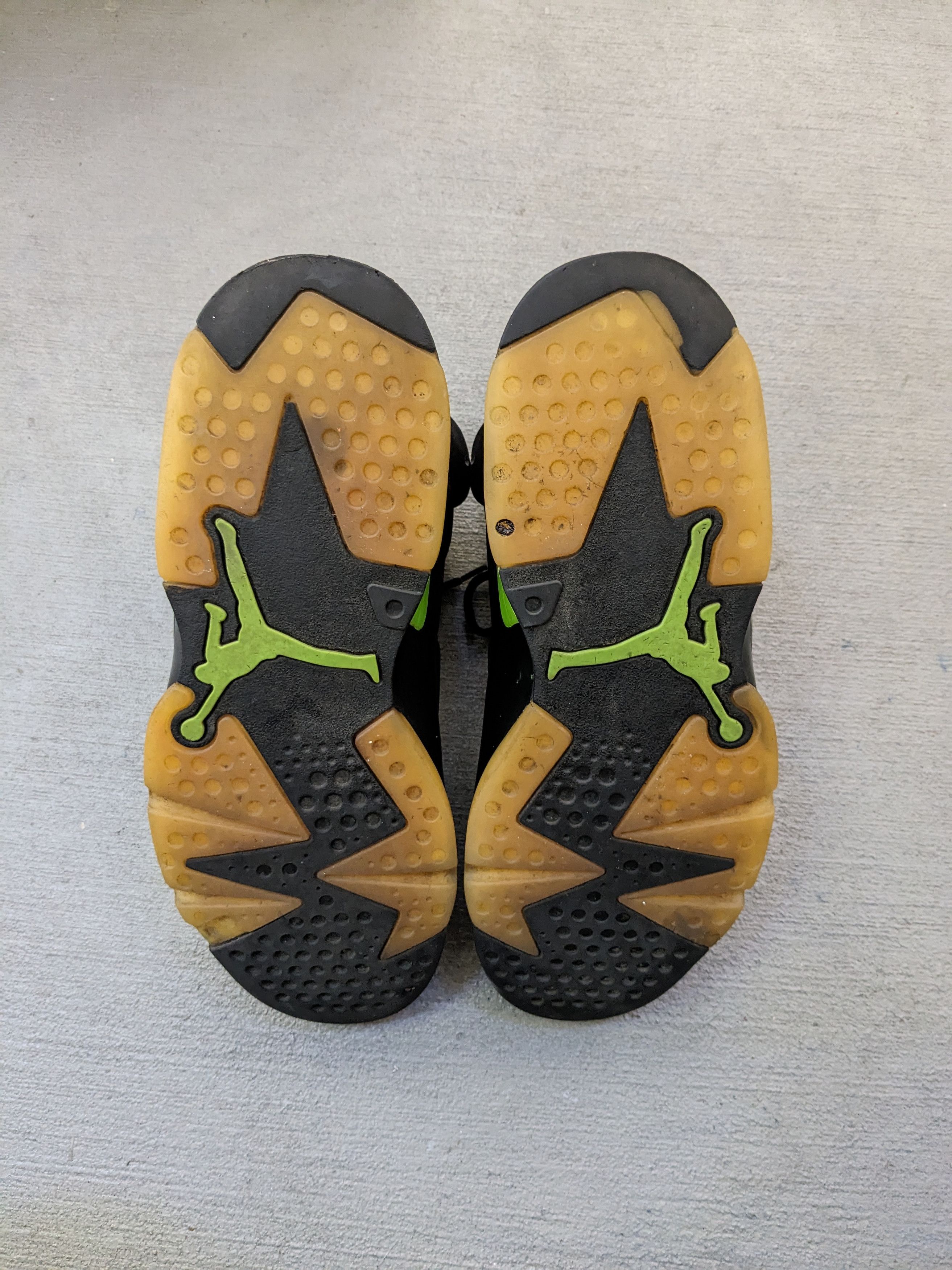 Jordan Brand Nike Air Jordan 6 Retro Electric Green Size 10 CT8529–003 Size US 10 / EU 43 - 19 Thumbnail