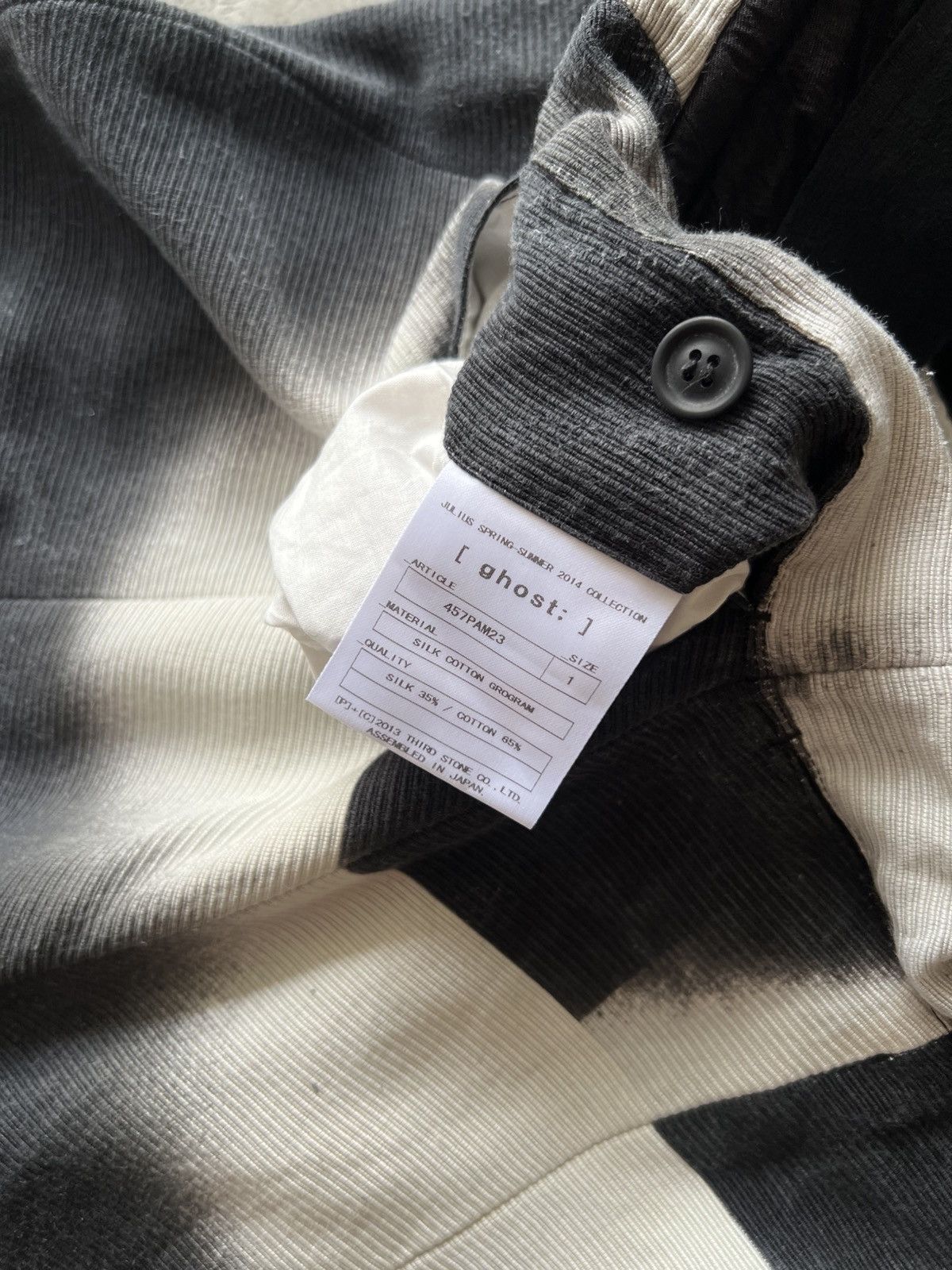 Julius Julius 7 - S/S14 “Ghost” - Geometric Drop Crotch Short Size US 30 / EU 46 - 11 Thumbnail
