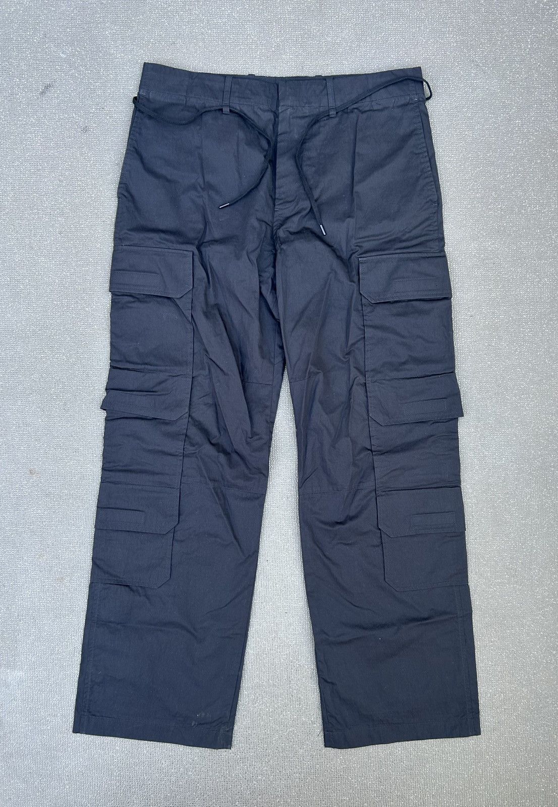 Louis Vuitton Louis Vuitton virgil multi pocket cargo trousers Size US 34 / EU 50 - 1 Thumbnail