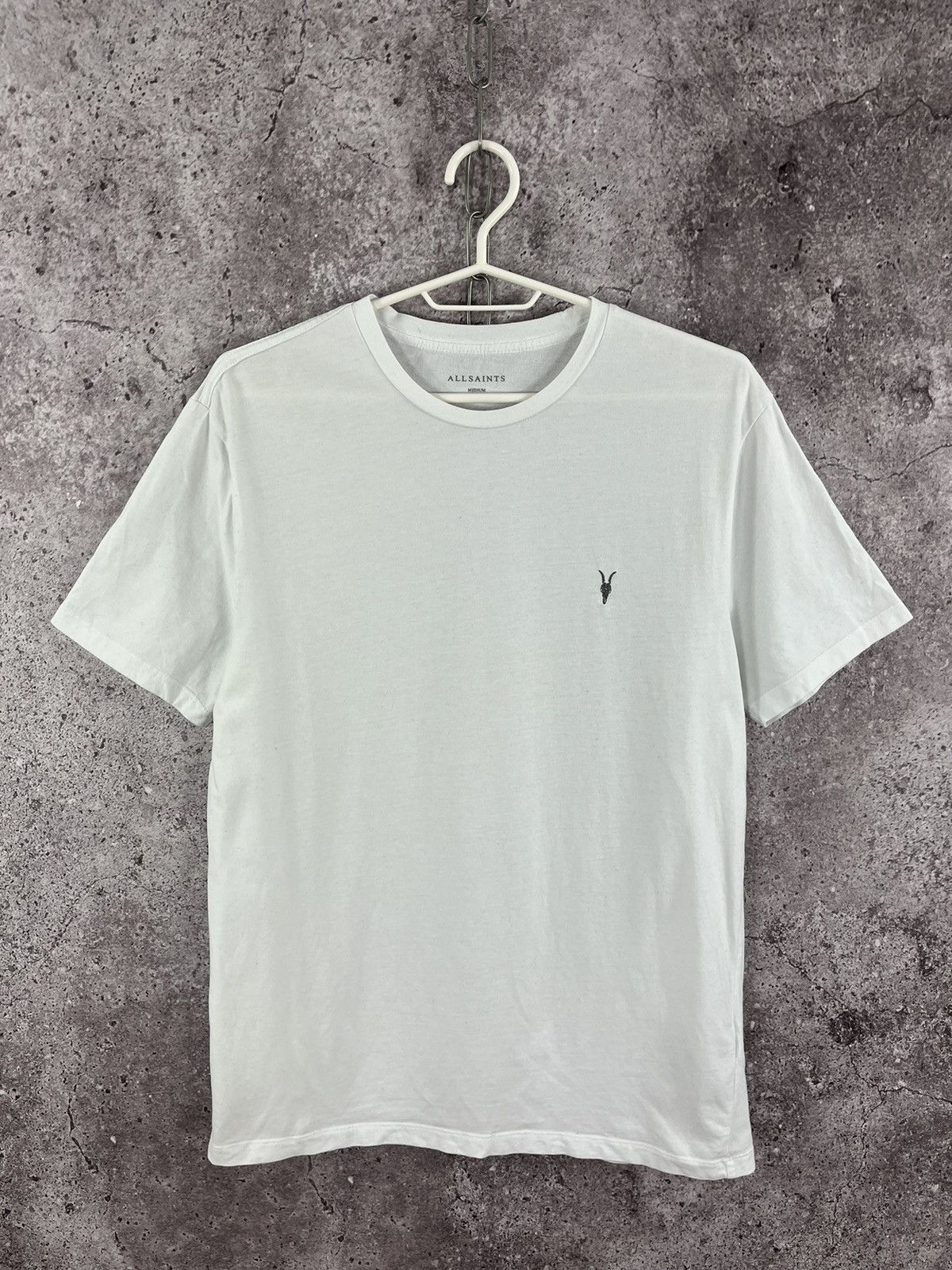 Allsaints Allsaints T-Shirt Basic Small Logo Embroidery Y2K White Sz M Size US M / EU 48-50 / 2 - 1 Thumbnail