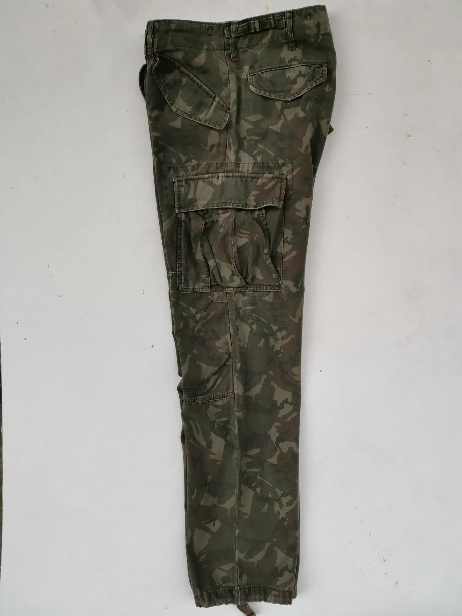 Japanese Brand × Uniqlo Rare!!! Uniqlo Tactical Cargo Multipocket Military Pants Size US 31 - 4 Thumbnail