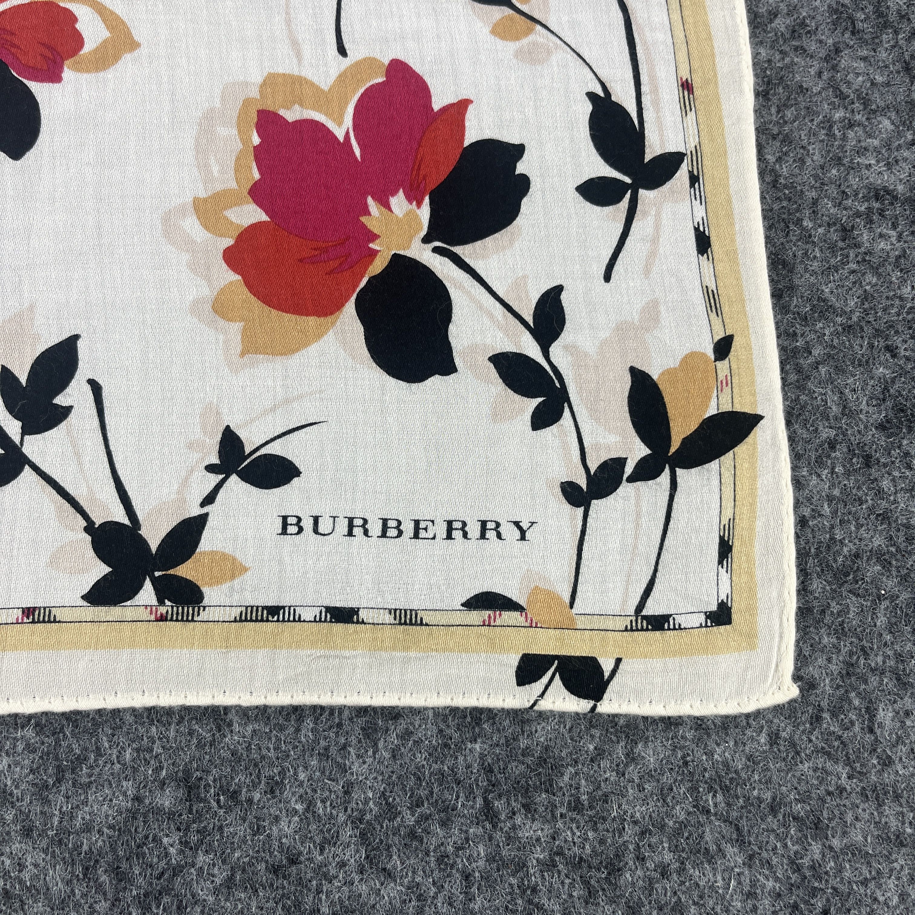 Burberry Burberry Handkerchief / Bandana / Neckerchief B089 Size ONE SIZE - 3 Thumbnail