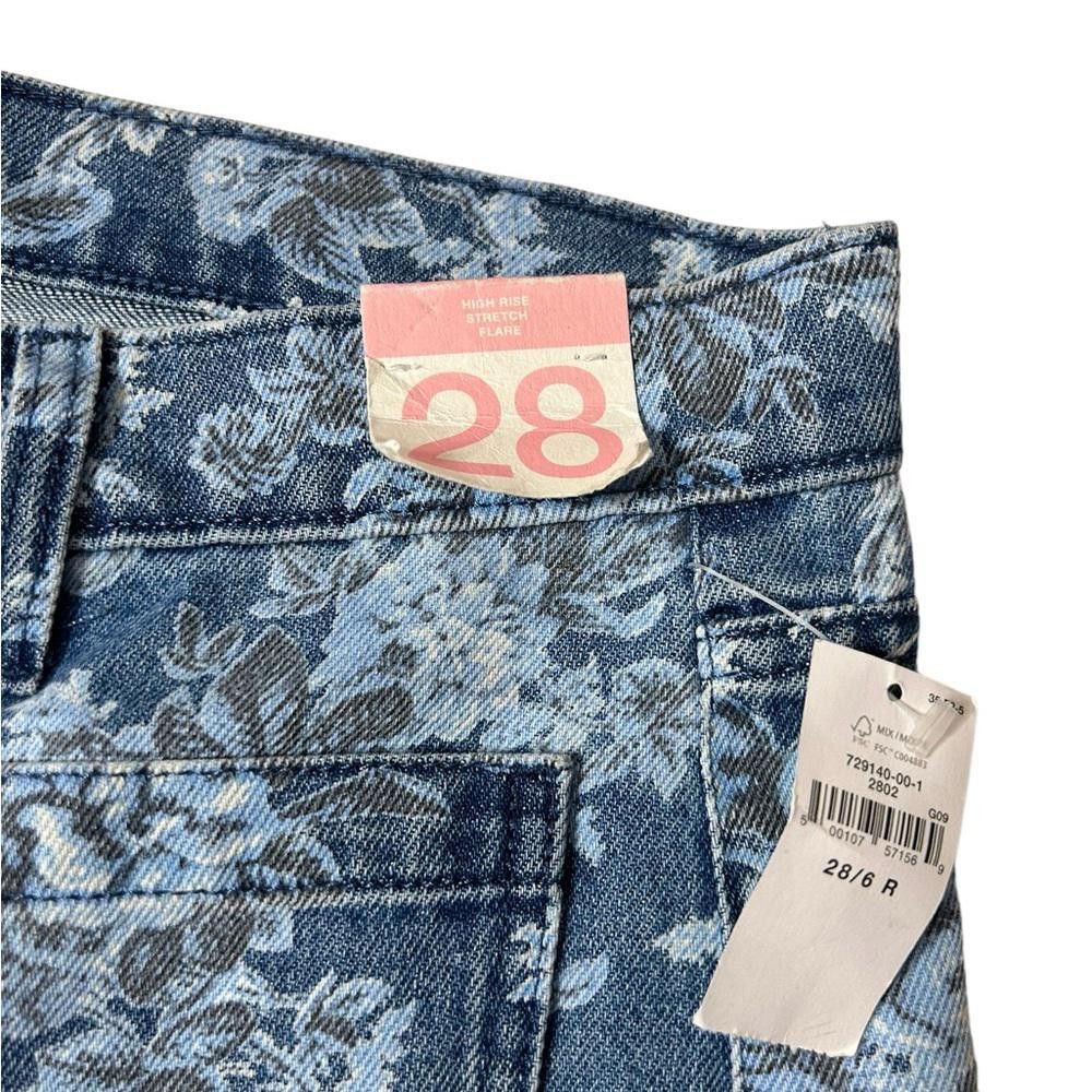 Designer LoveShackFancy NWT High Rise Floral Flare Jean Limited 28 Size 28" / US 6 / IT 42 - 9 Thumbnail