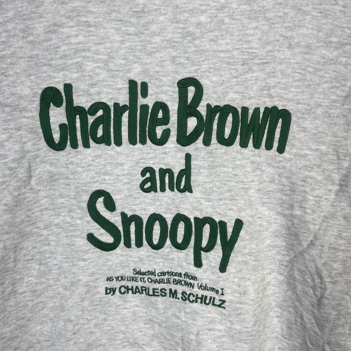 Uniqlo Uniqlo UT Peanuts Charlie Brown Snoopy Graphic Crewneck Size US M / EU 48-50 / 2 - 5 Thumbnail