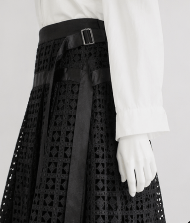 Sacai Sacai - Lace Pleated Apron Wrap Skirts Black Size 28" / US 6 / IT 42 - 10 Thumbnail