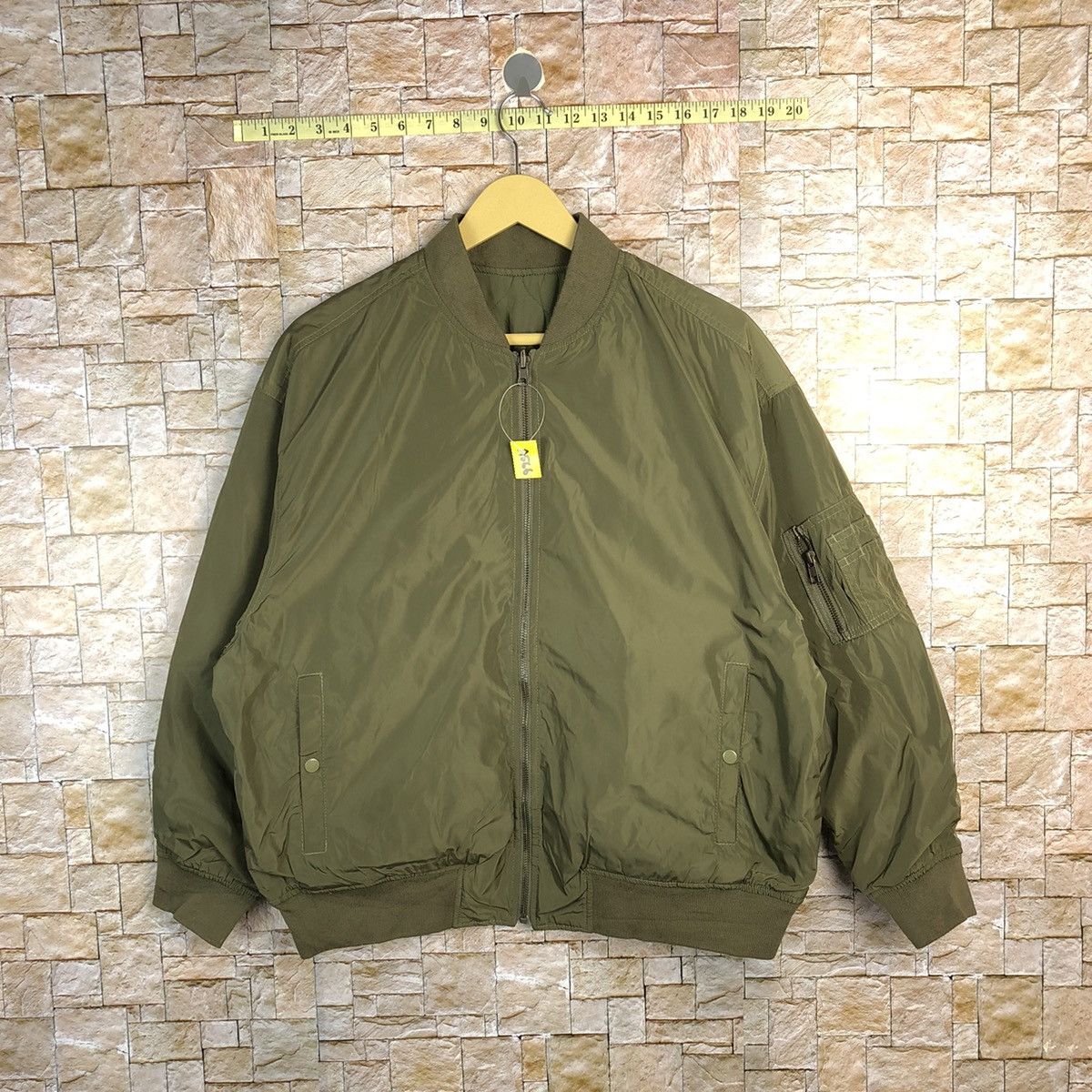 Japanese Brand Japan vintage Green Bombers Jacket #A566 Size US M / EU 48-50 / 2 - 1 Thumbnail