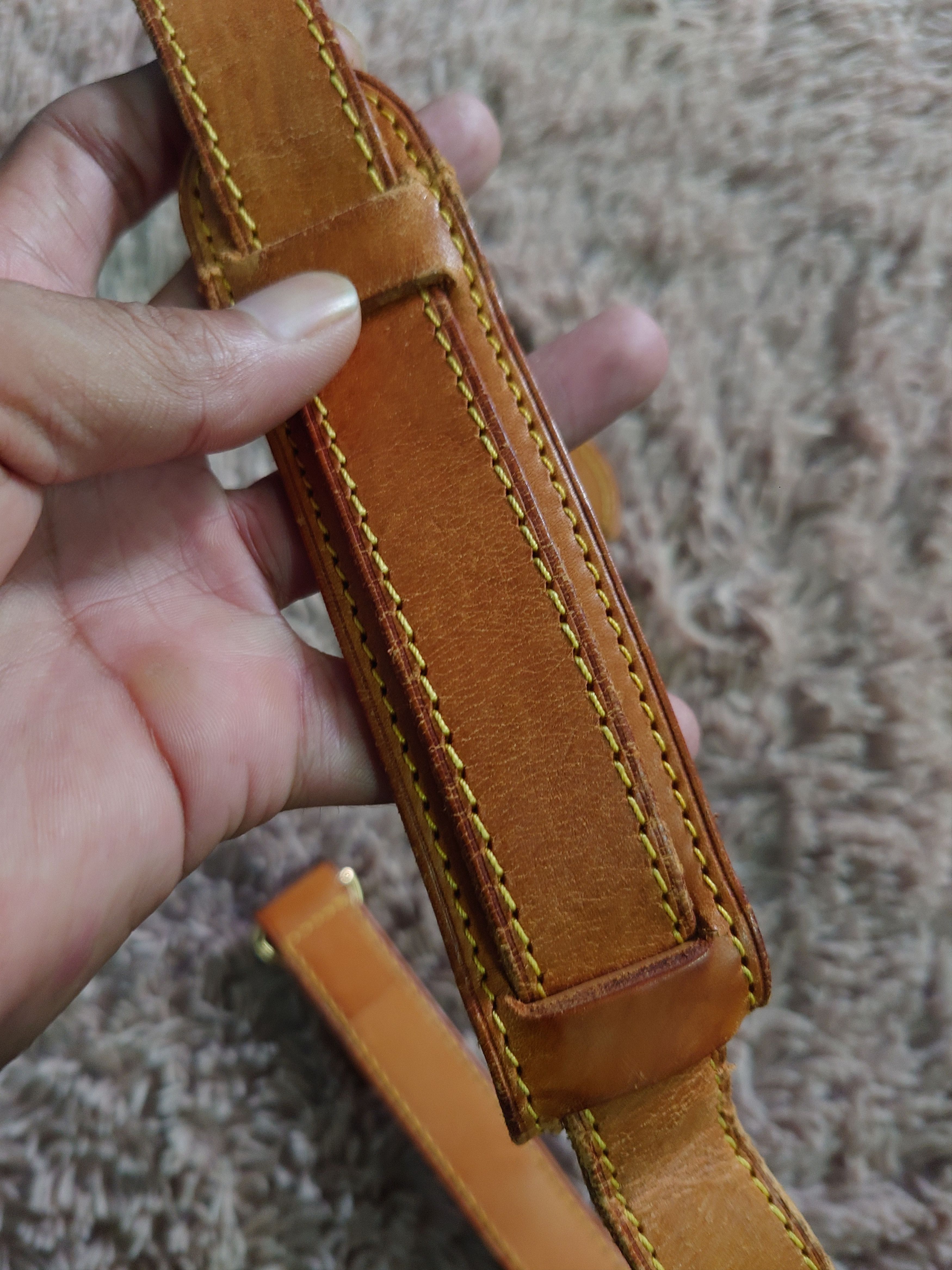 Louis Vuitton Louis Vuitton Vachetta Adjustable Strap Honey Patina Size ONE SIZE - 6 Thumbnail