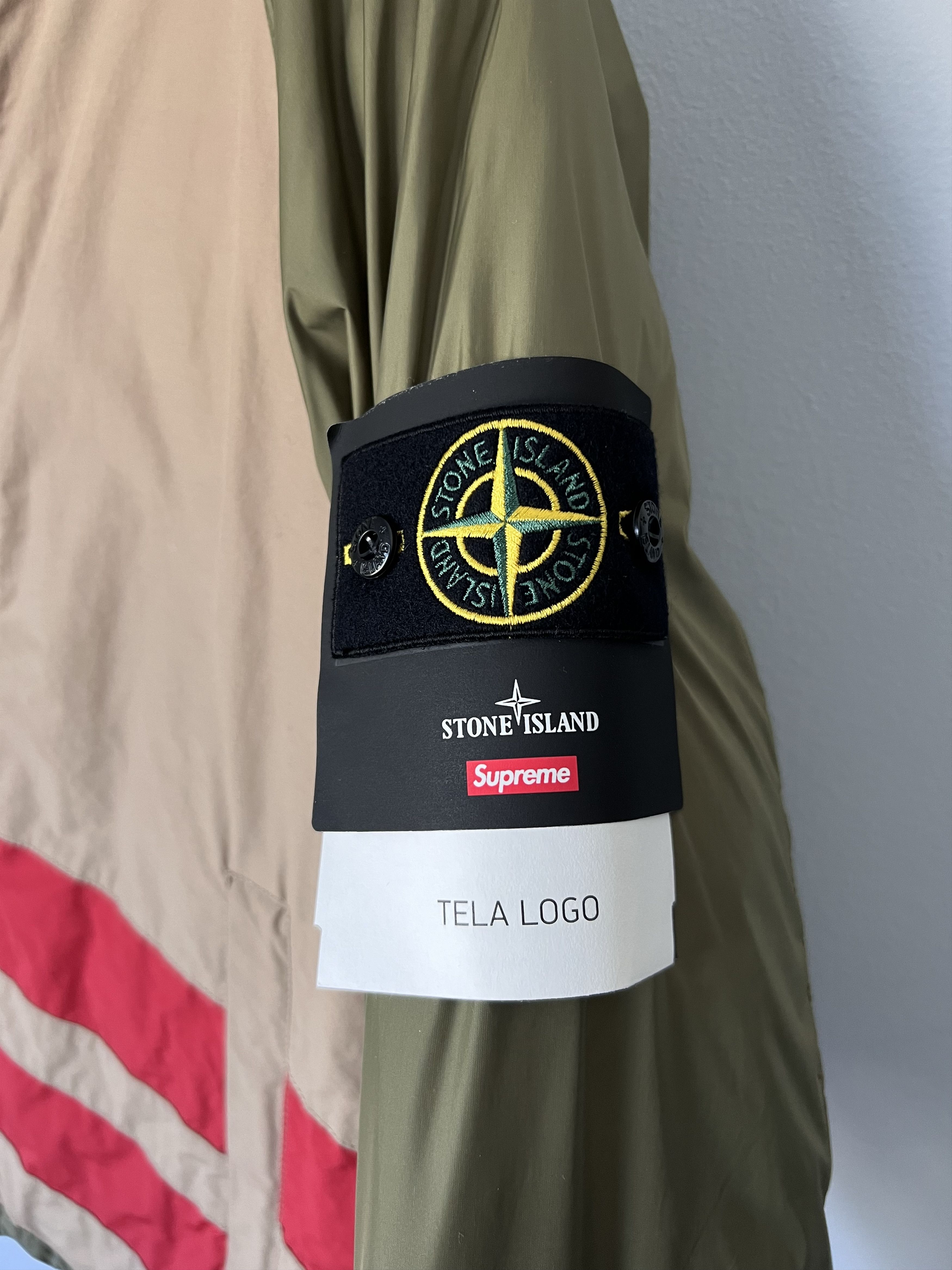 Stone Island × Supreme Supreme Stone Island Reversible Down Puffer Jacket in Olive Size US L / EU 52-54 / 3 - 5 Thumbnail